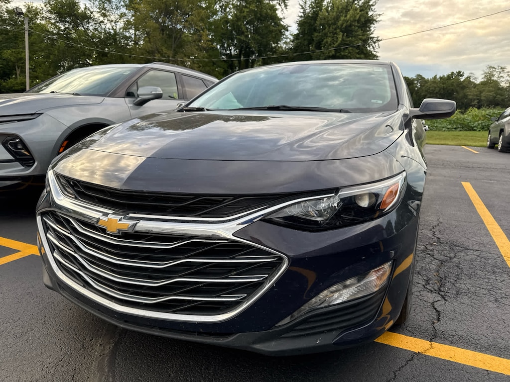 Used 2025 Chevrolet Malibu 1LT Sedan
