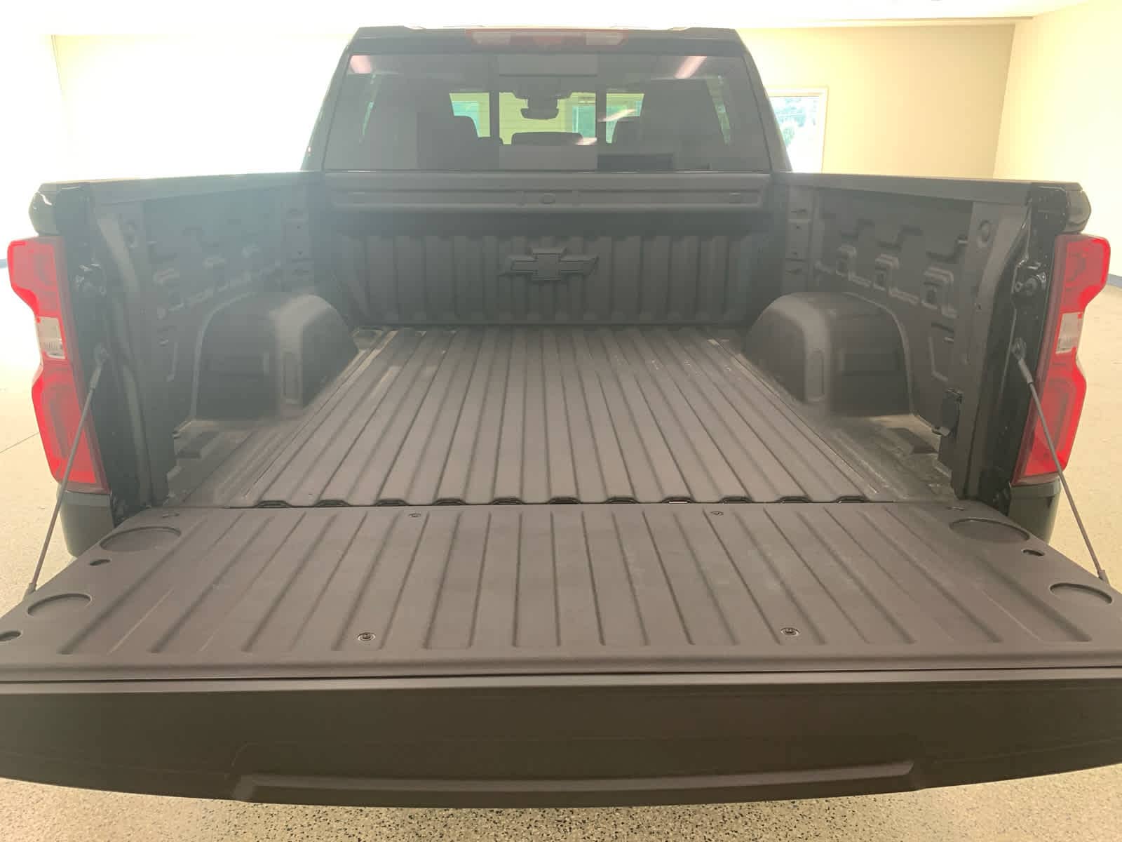 2025 Chevrolet Silverado 1500 High Country - Photo 9