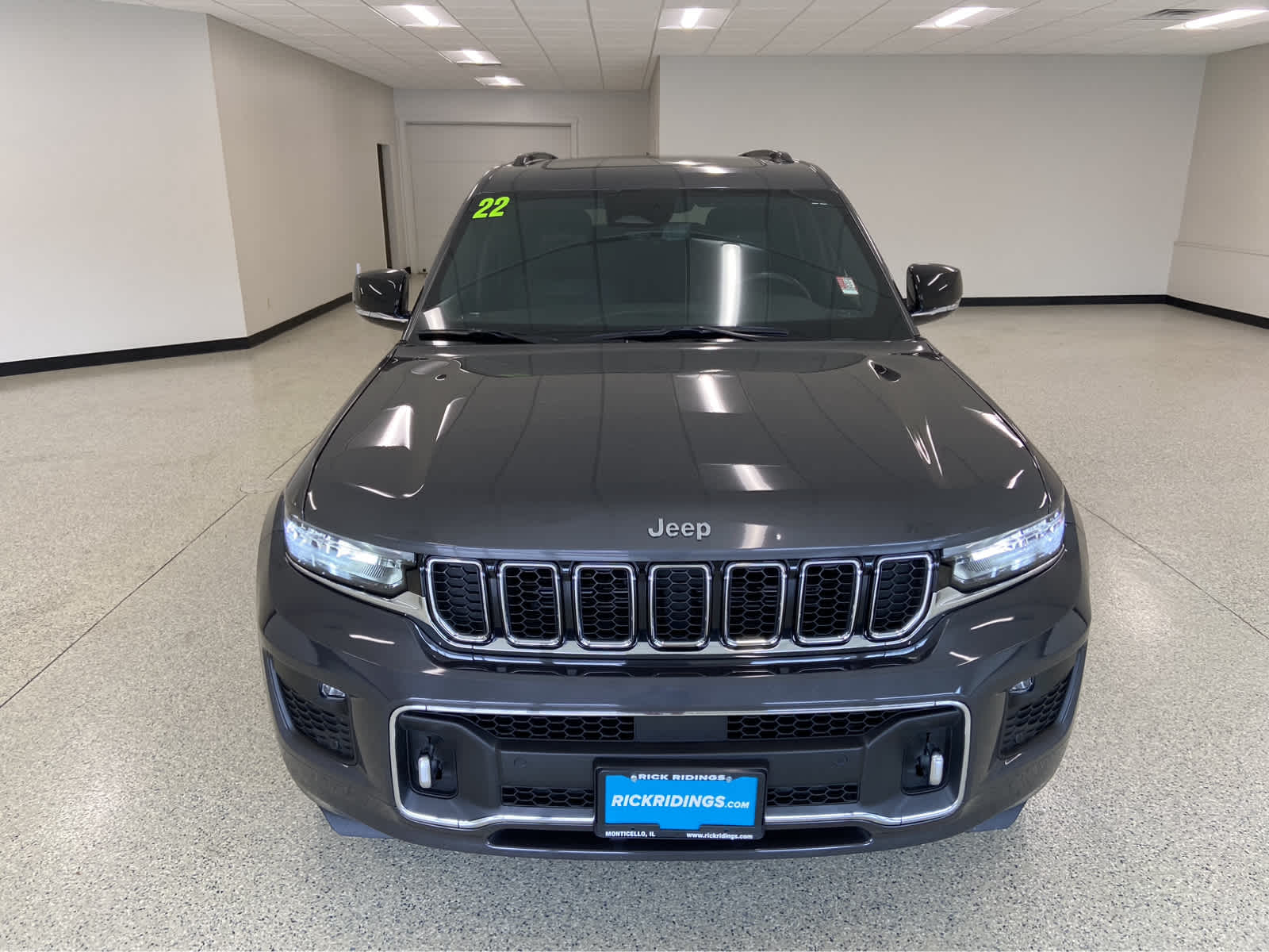 Used 2022 Jeep Grand Cherokee L Overland with VIN 1C4RJKDG9N8509083 for sale in Monticello, IL