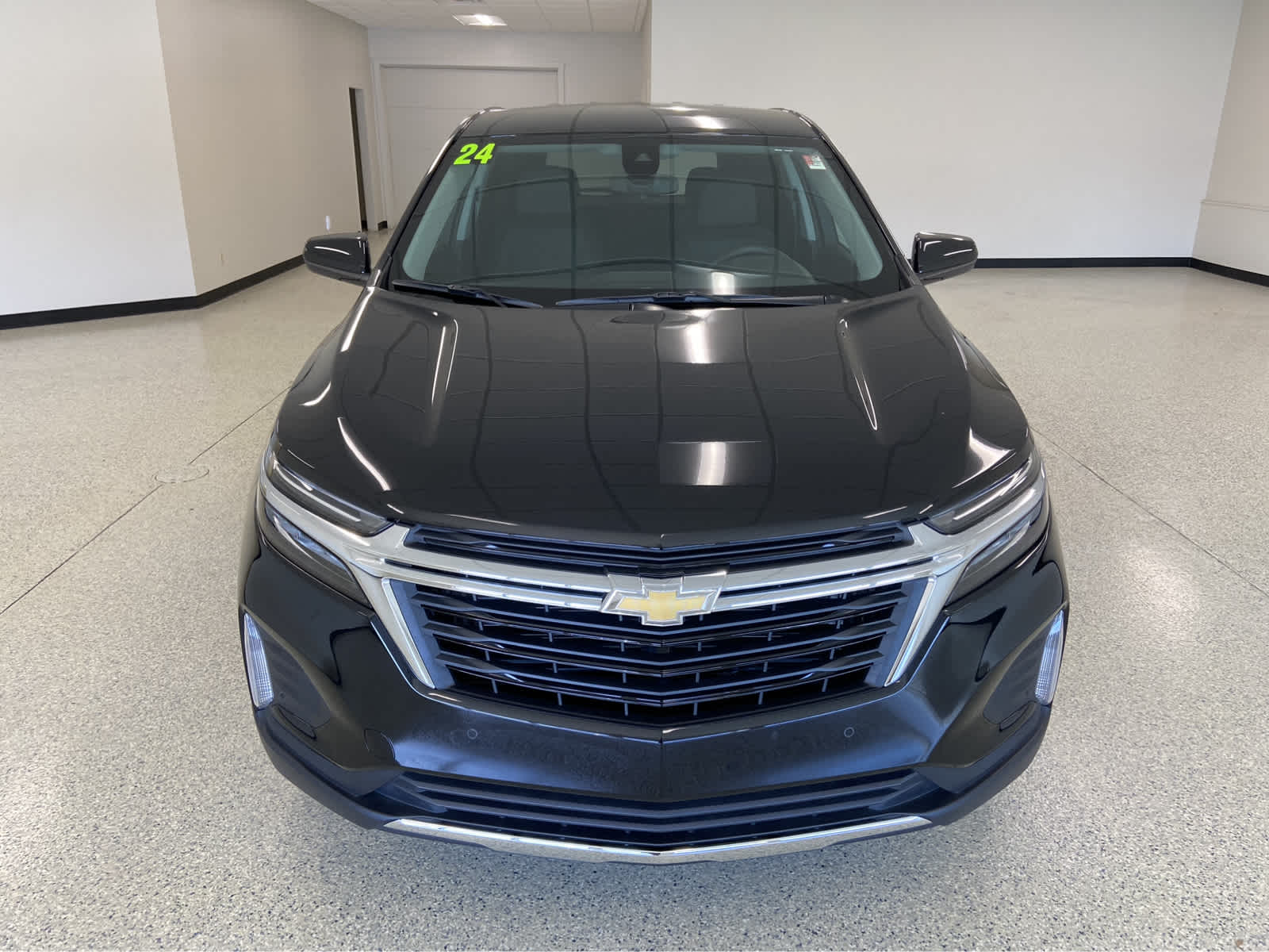 Used 2024 Chevrolet Equinox LT with VIN 3GNAXKEG0RL232199 for sale in Monticello, IL