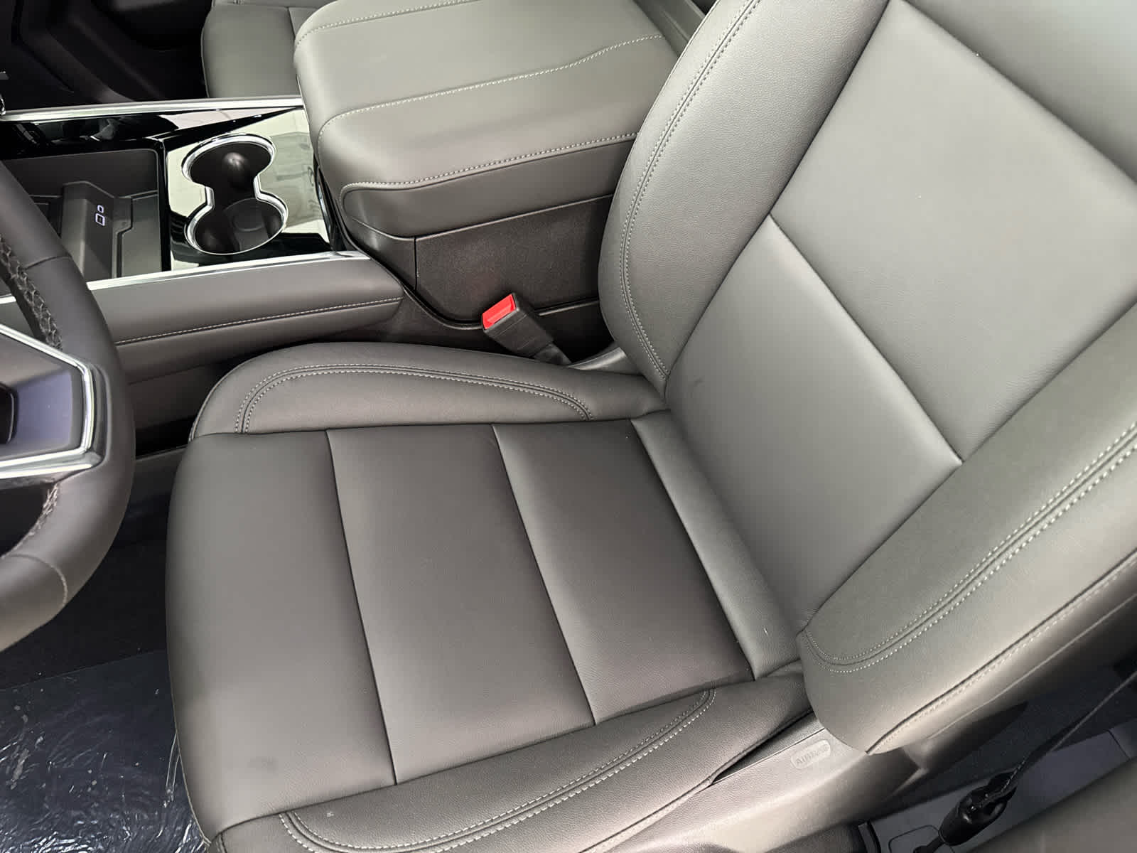 2026 Chevrolet Tahoe Z71 - Photo 16