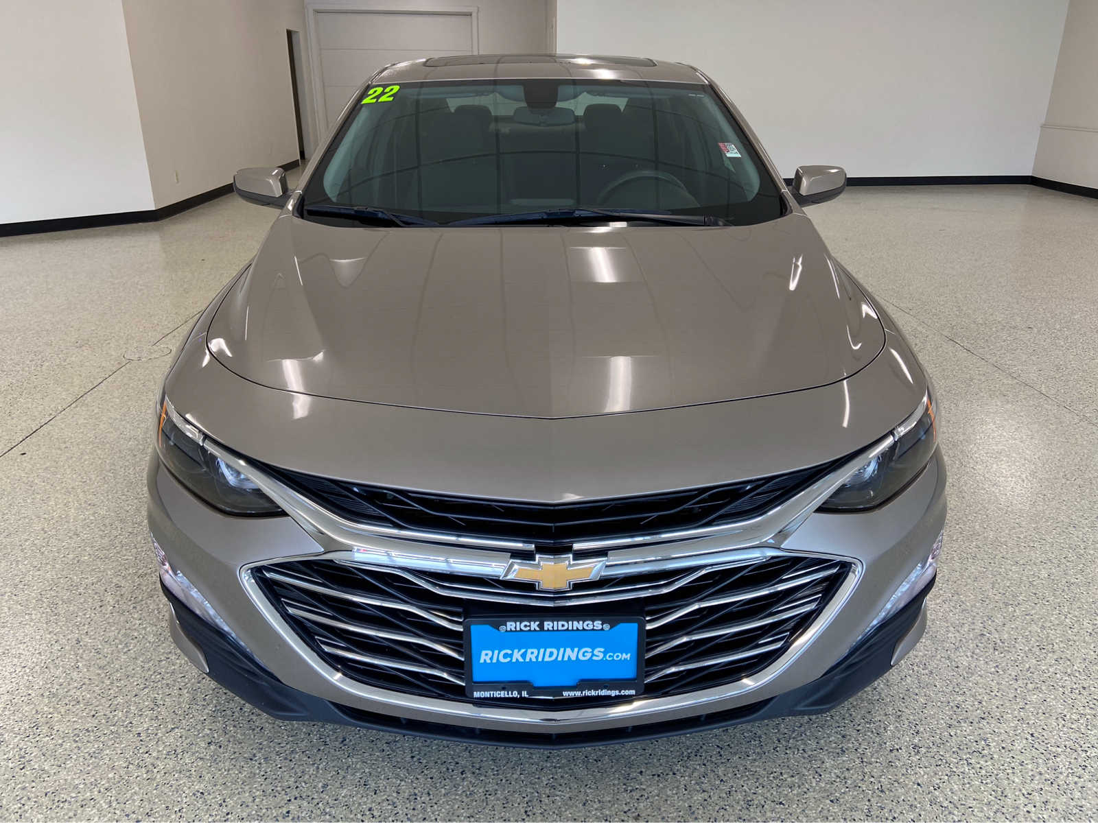 Used 2022 Chevrolet Malibu 1LT with VIN 1G1ZD5ST6NF137649 for sale in Monticello, IL