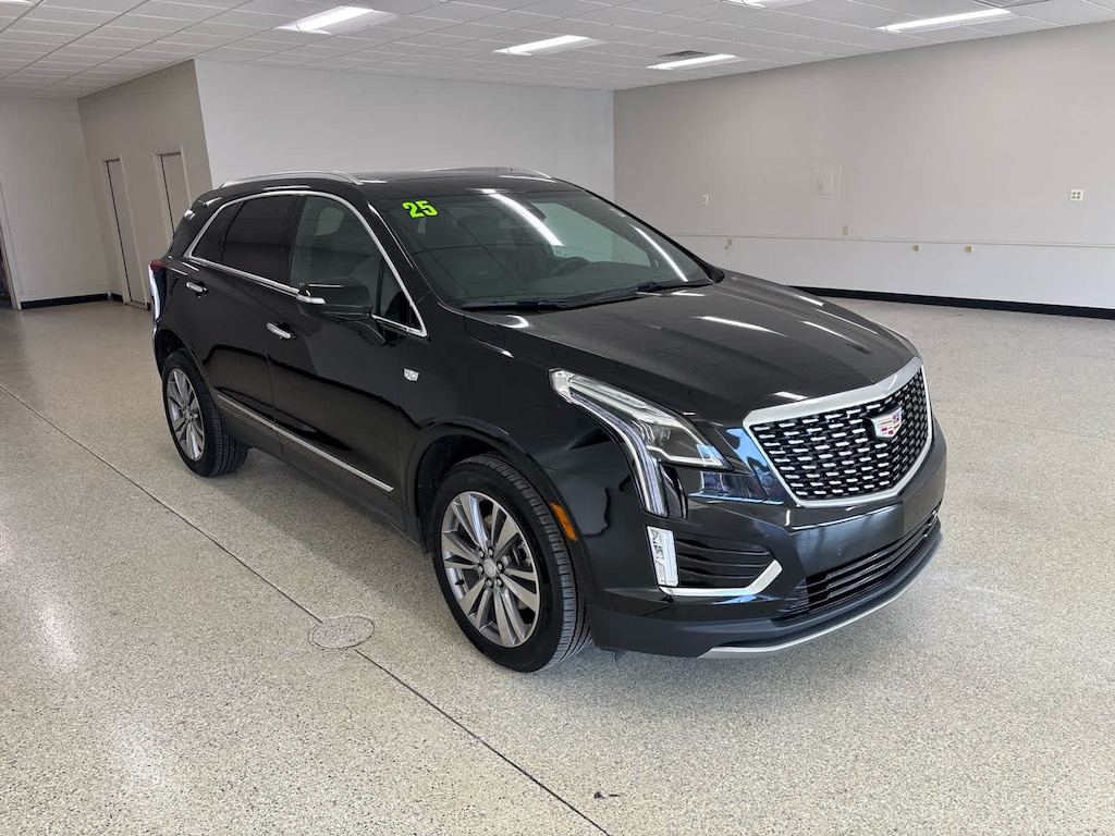 Used 2025 CADILLAC XT5 Premium Luxury SUV