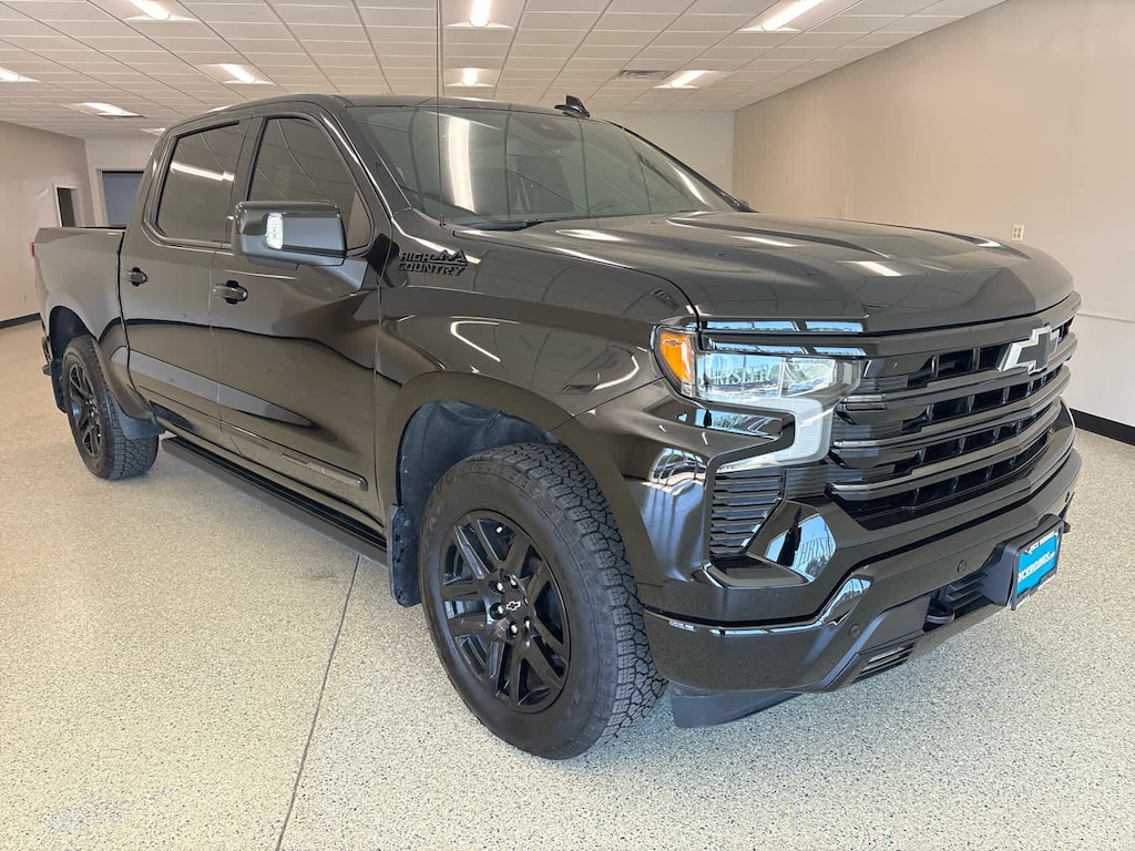 Used 2025 Chevrolet Silverado 1500 High Country Truck Crew Cab