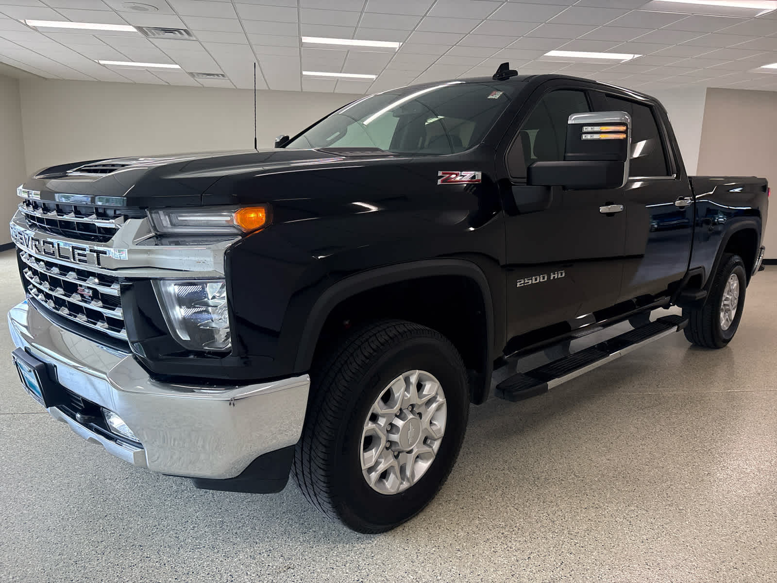2020 Chevrolet Silverado HD LTZ 4WD Crew Cab Standard Box's photo