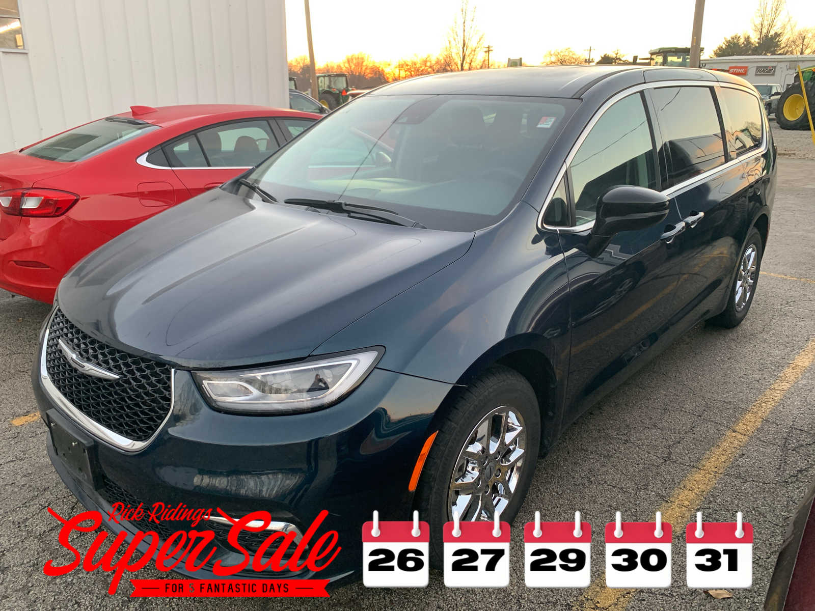 2024 Chrysler Pacifica Touring L's photo