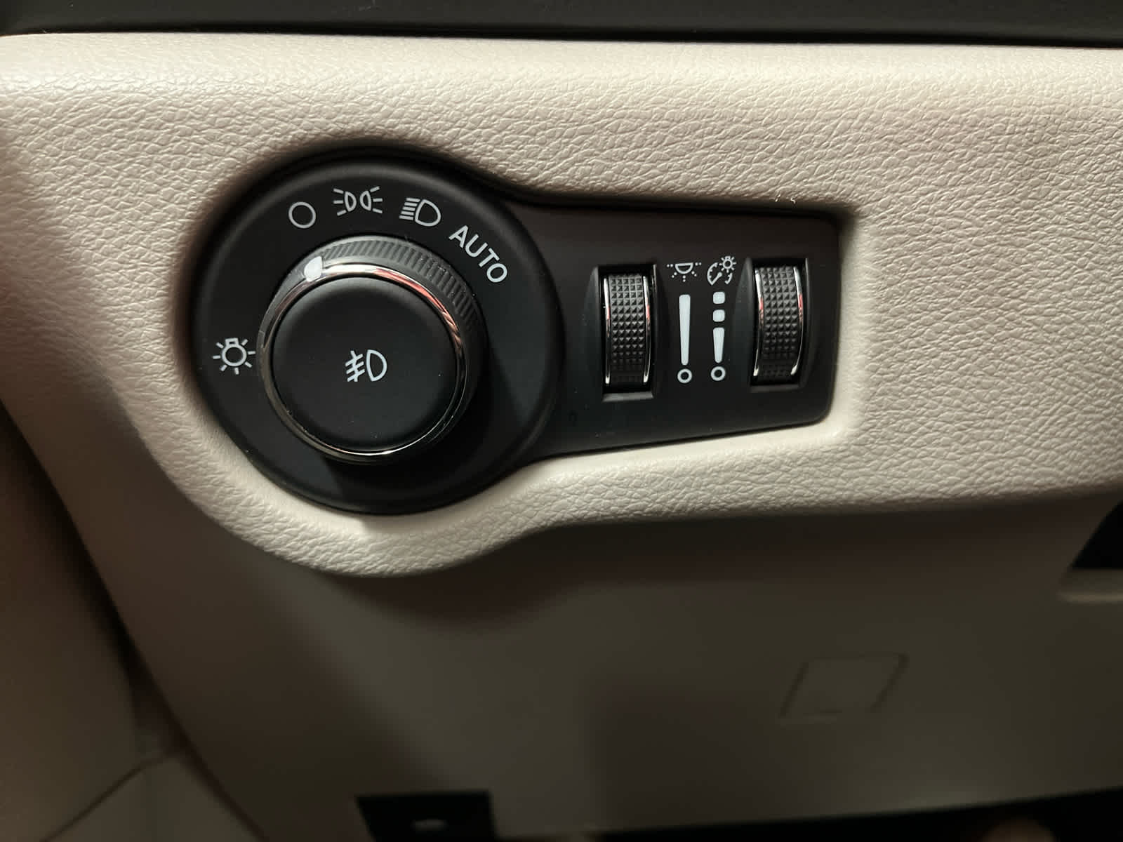 2024 Chrysler Pacifica Touring L - Photo 22