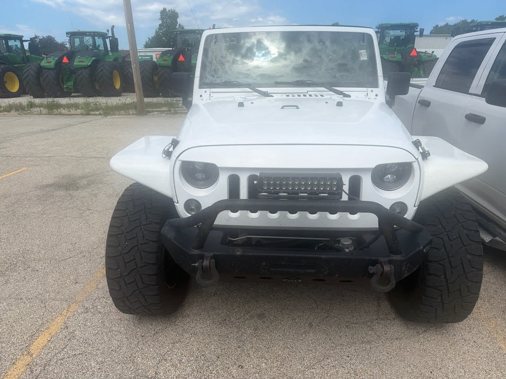 Used 2015 Jeep Wrangler Unlimited Sahara 4WD