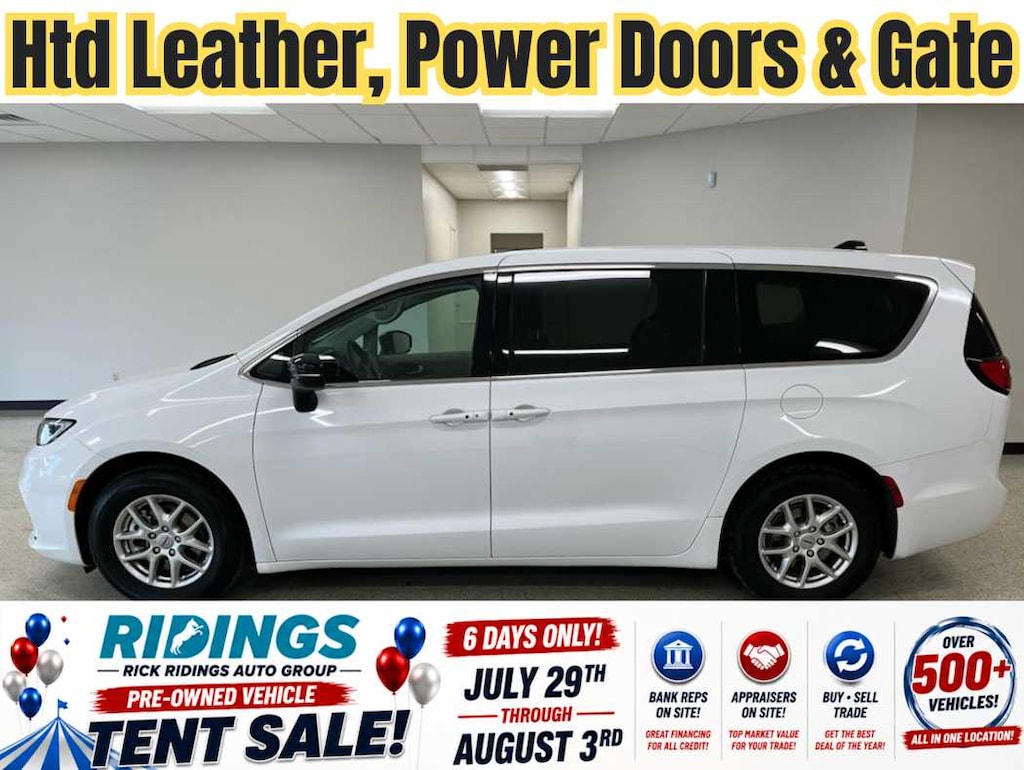Used 2024 Chrysler Pacifica Touring L FWD