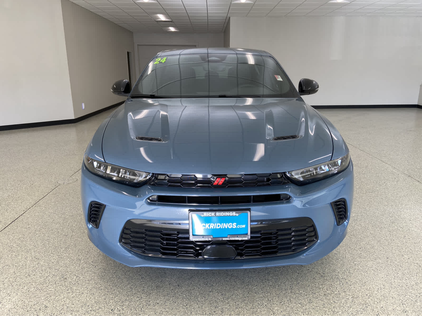 2024 Dodge Hornet R/T photo 2