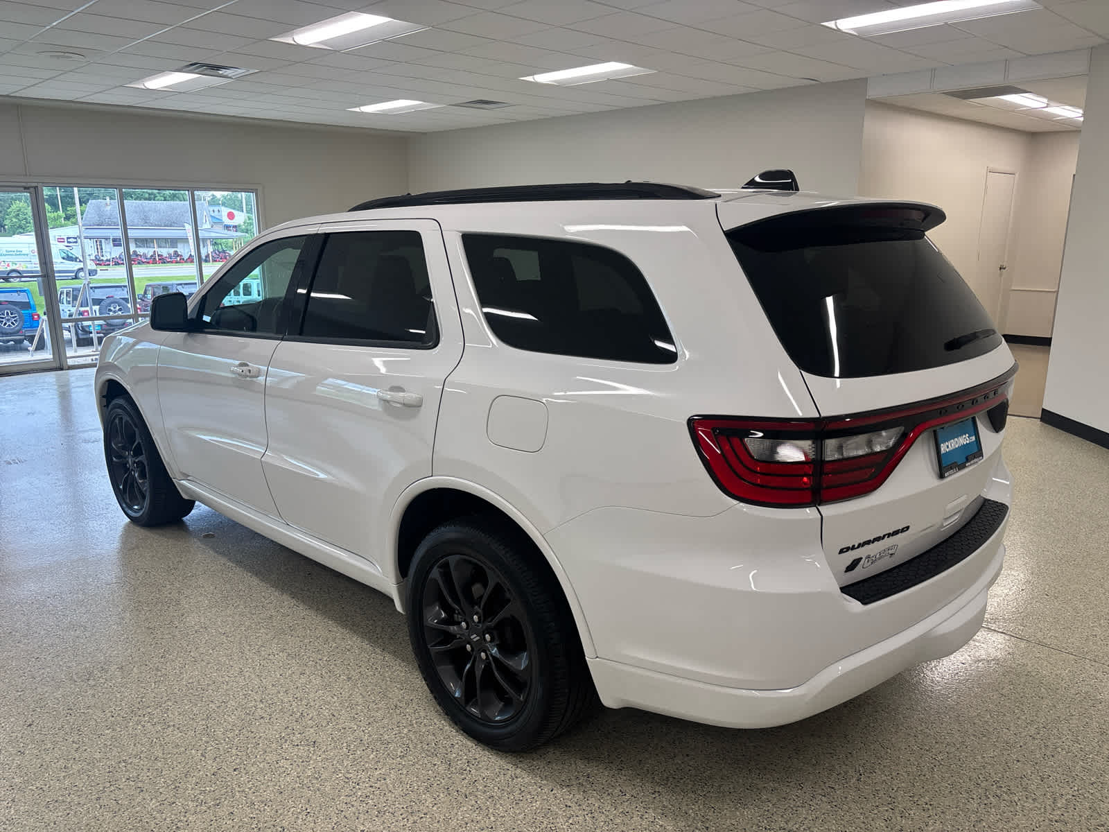 2024 Dodge Durango SXT - Photo 8