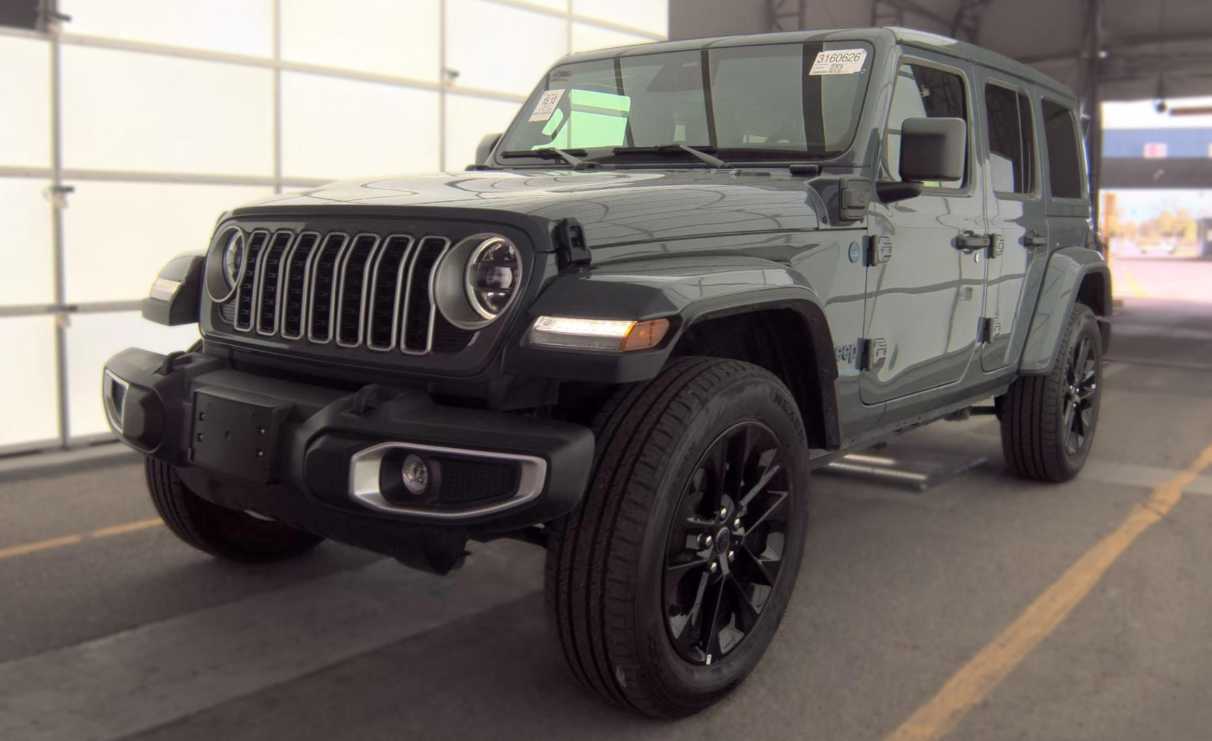 2025 Jeep Wrangler 4xe's photo