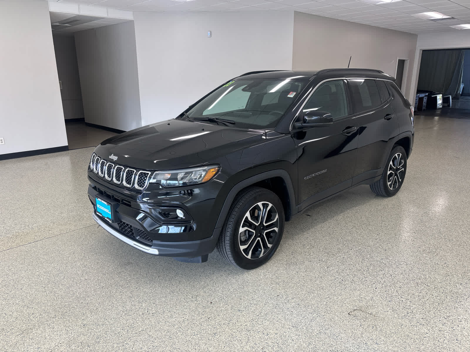 2023 Jeep Compass Limited's photo