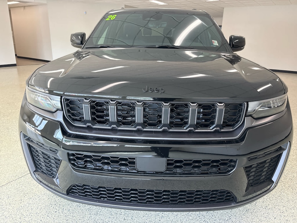New 2026 Jeep Grand Cherokee L LAREDO ALTITUDE 4X4 Sport Utility