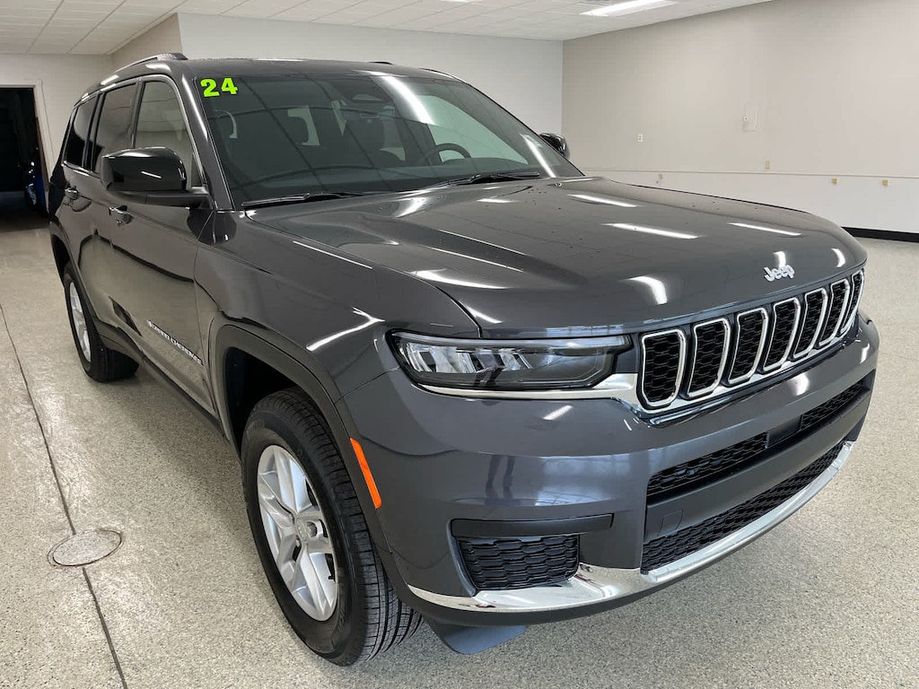 New 2026 Jeep Grand Cherokee L LAREDO X 4X4 Sport Utility