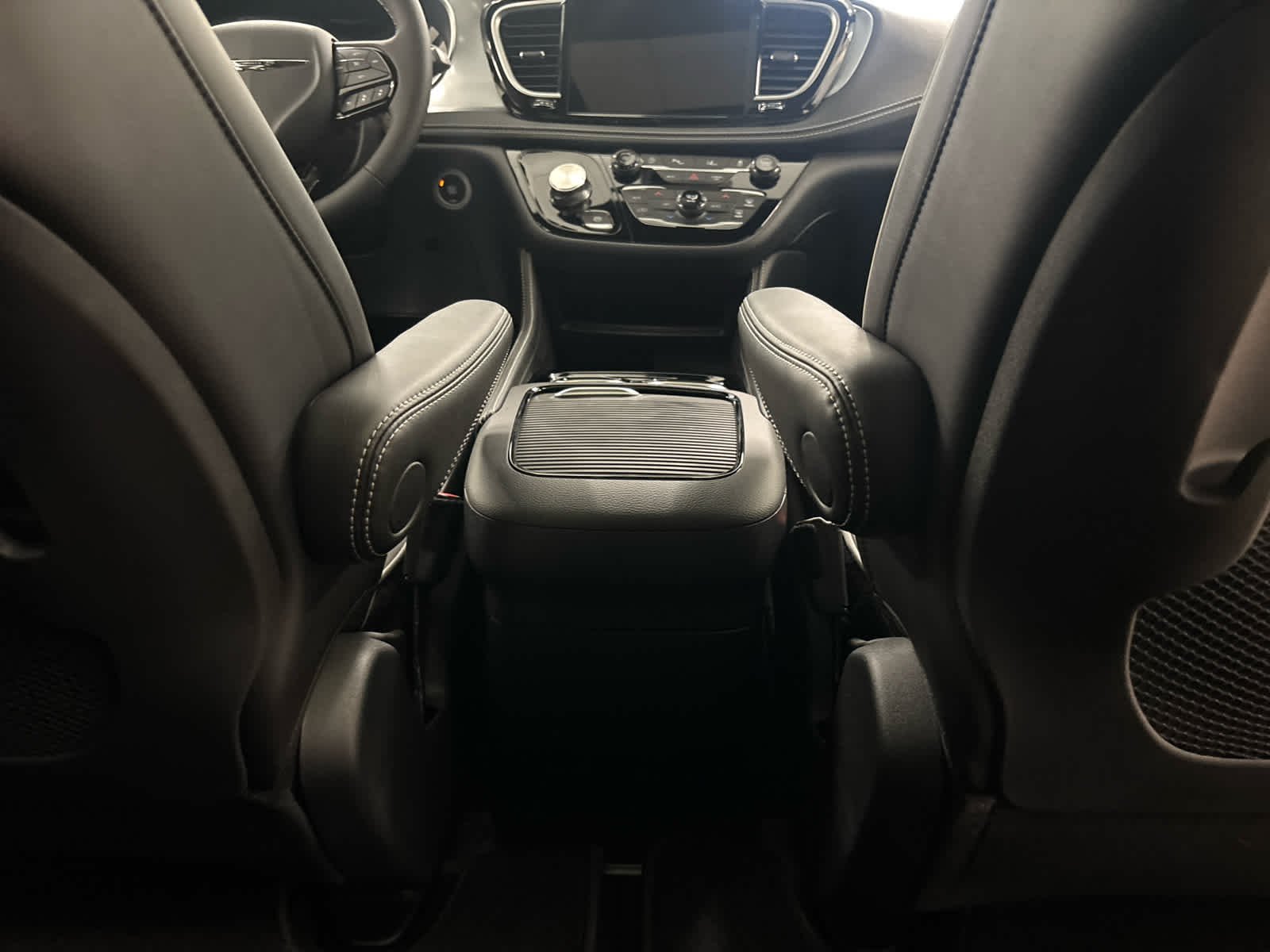 2026 Chrysler Pacifica Limited - Photo 19