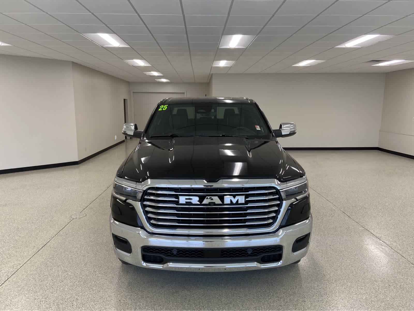 2025 Ram 1500 Laramie photo 2