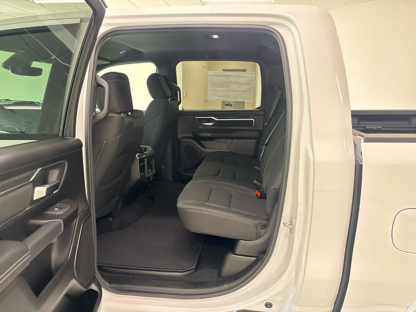 2026 RAM 1500 Big Horn/Lone Star - Photo 18