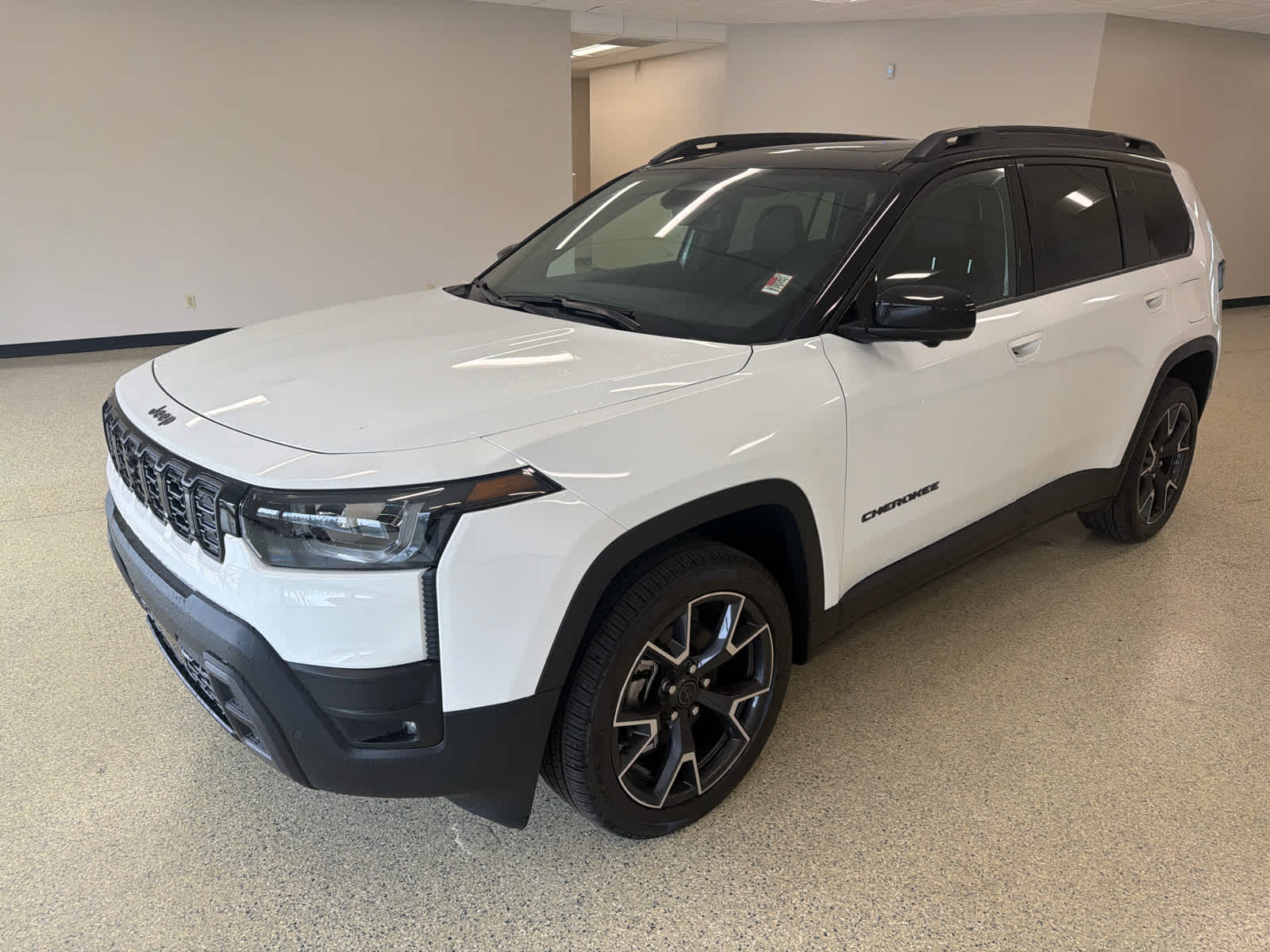 2026 Jeep Cherokee Overland HEV 4X4's photo