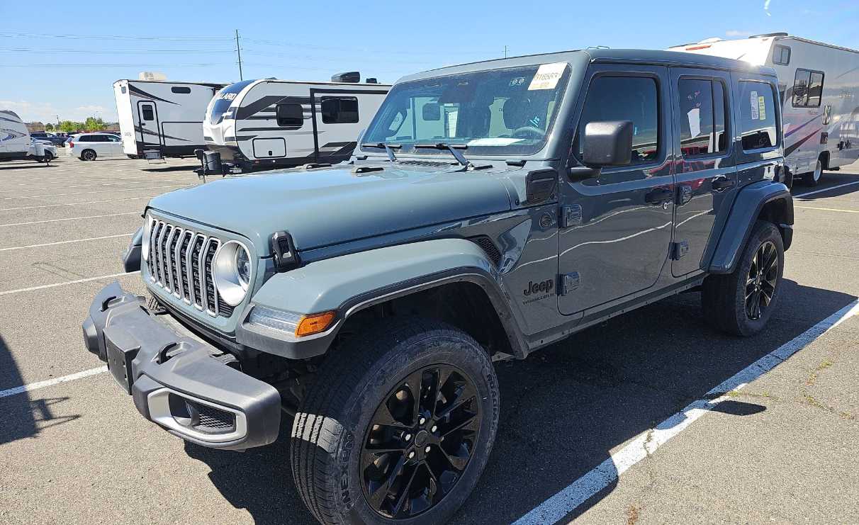2025 Jeep Wrangler 4xe's photo