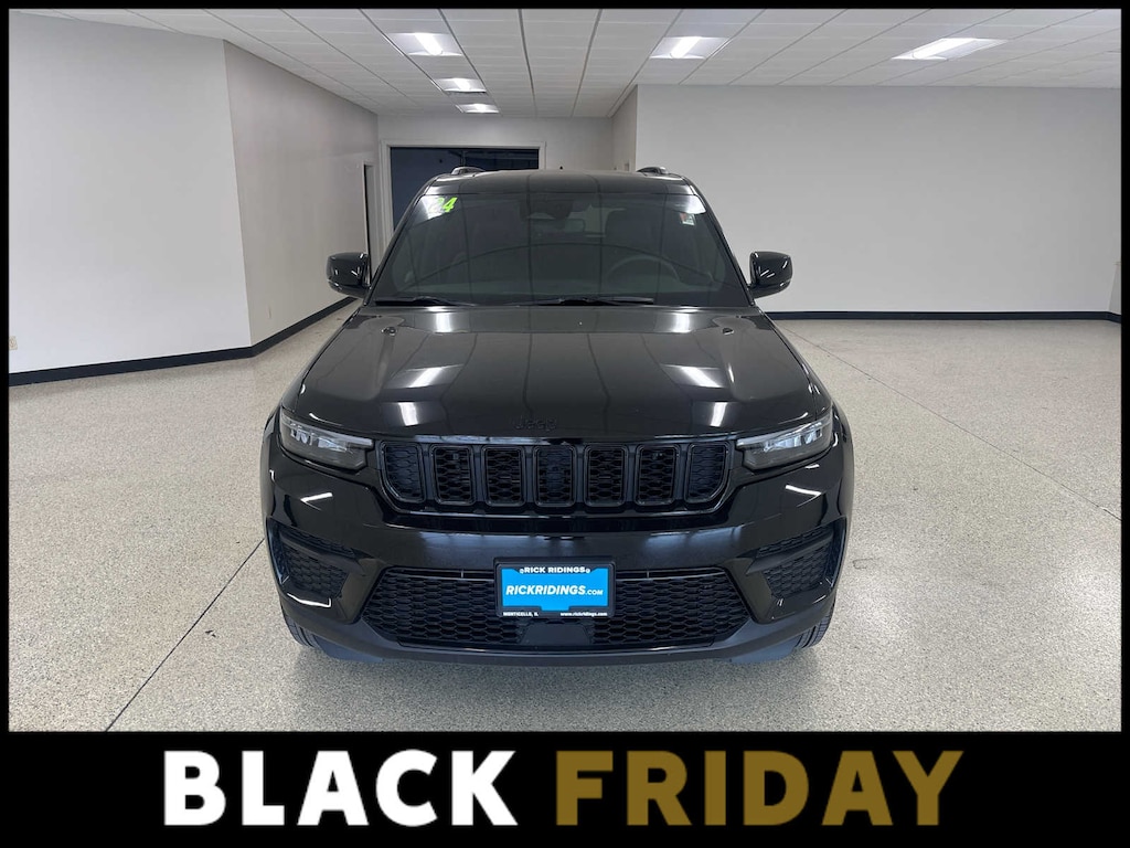 Used 2024 Jeep Grand Cherokee Altitude X 4x4