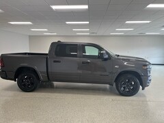 2026 Ram 1500 BIG HORN CREW CAB 4X4 5'7 BOX Pickup
