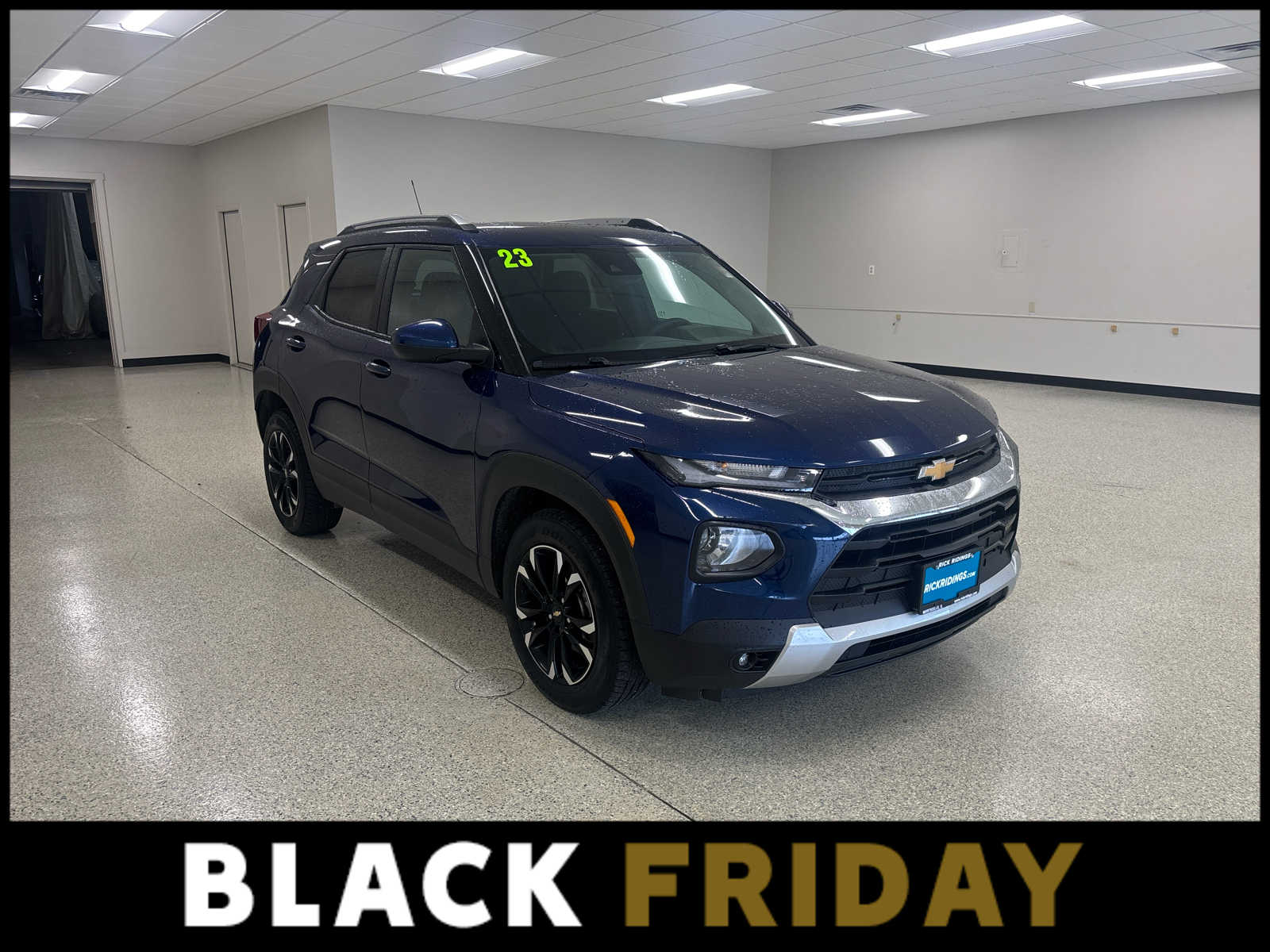 2023 Chevrolet Trailblazer LT photo 3