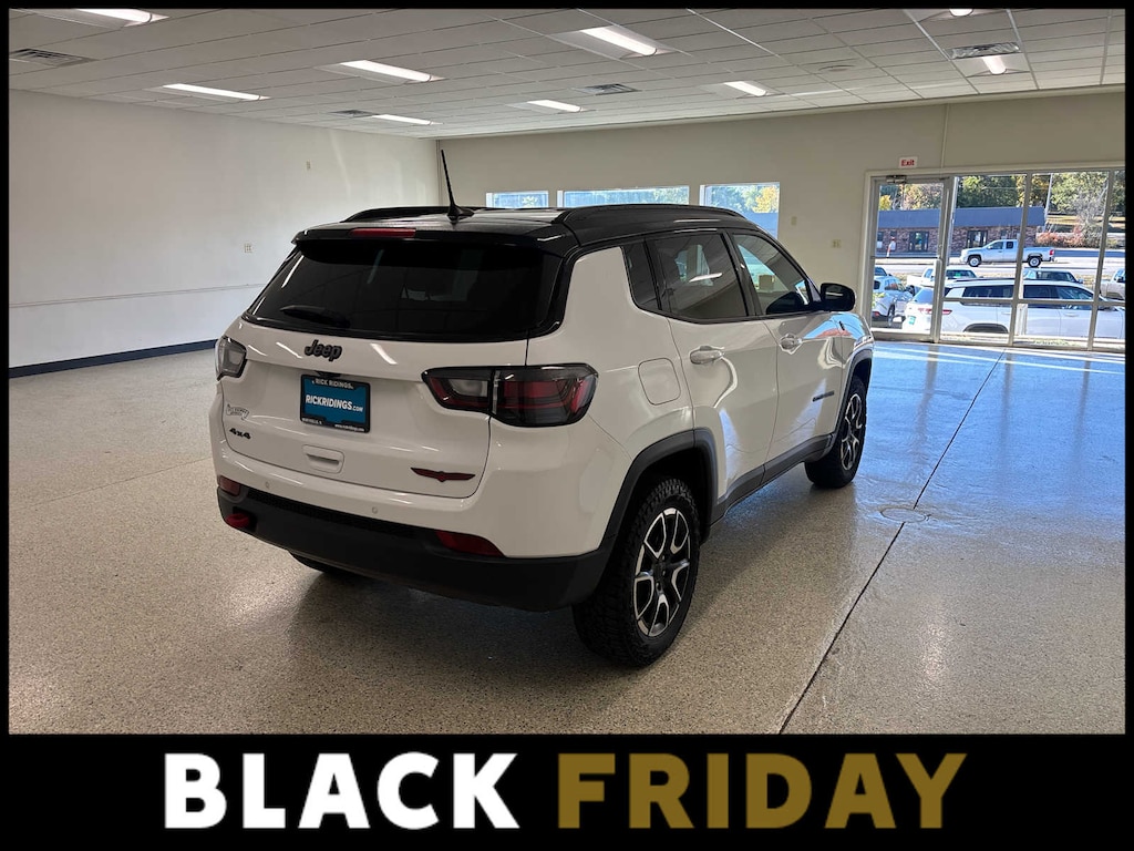 Used 2024 Jeep Compass Trailhawk 4x4