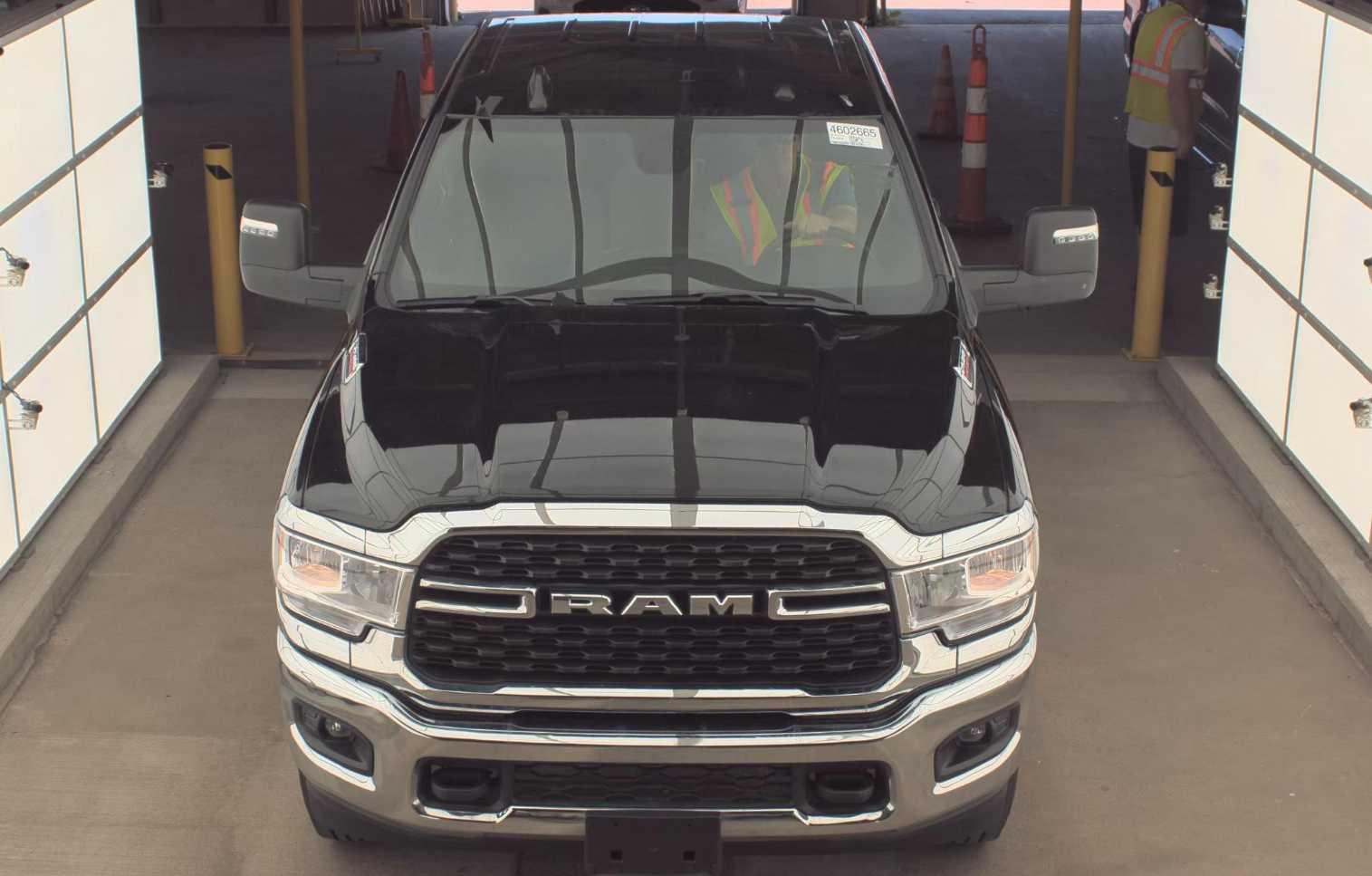 2024 Ram 2500 Big Horn photo 2