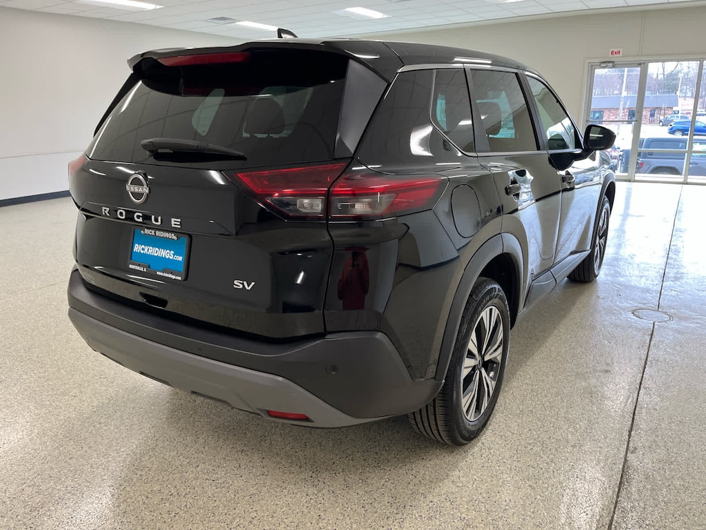 Used 2023 Nissan Rogue SV FWD