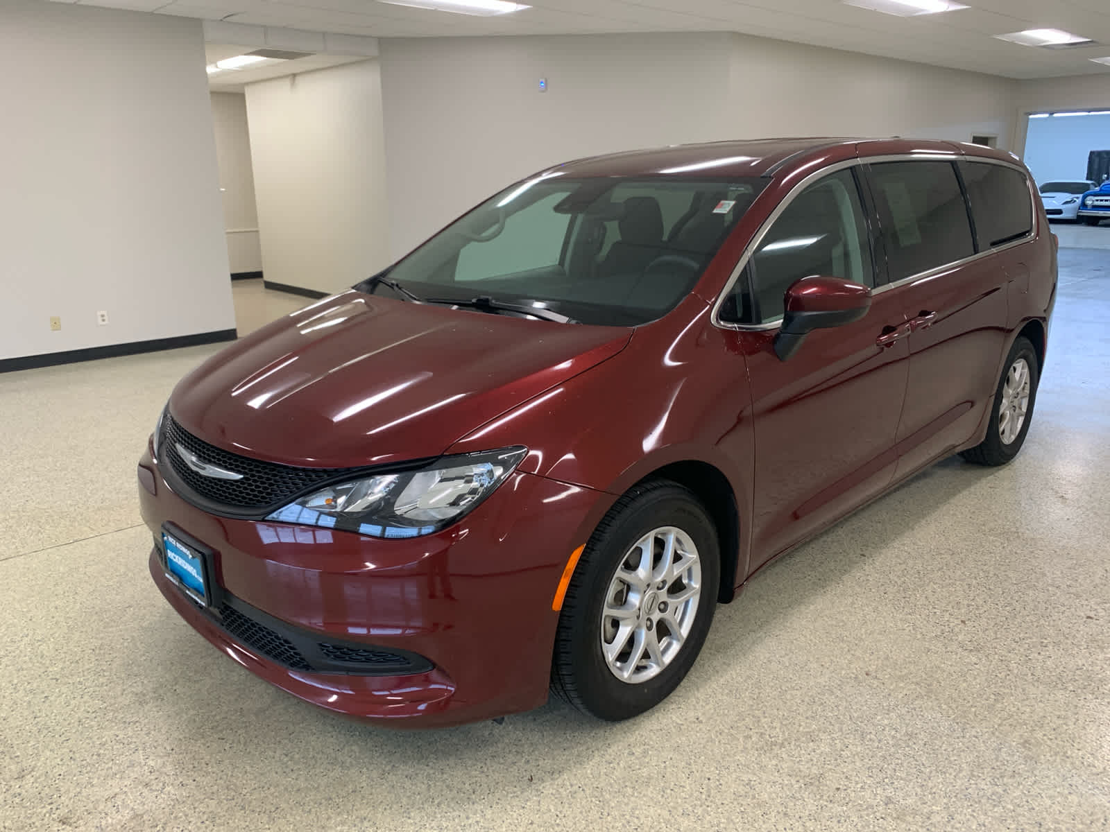 2023 Chrysler Voyager LX