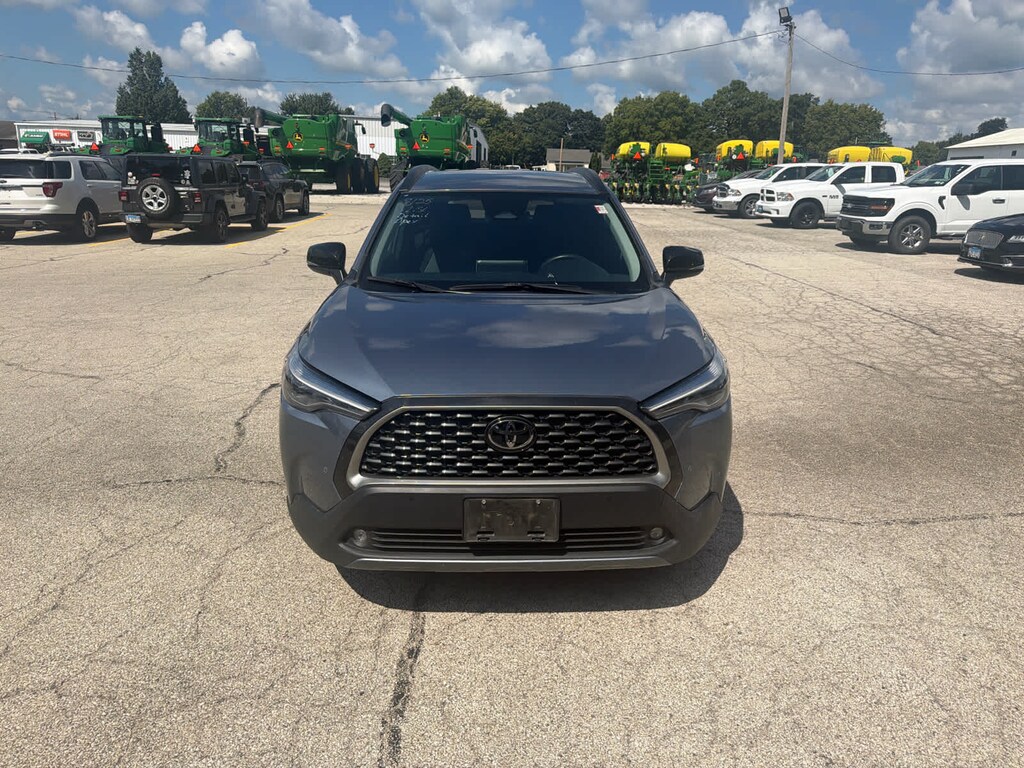 Used 2025 Toyota Corolla Cross XLE 2WD (Natl)