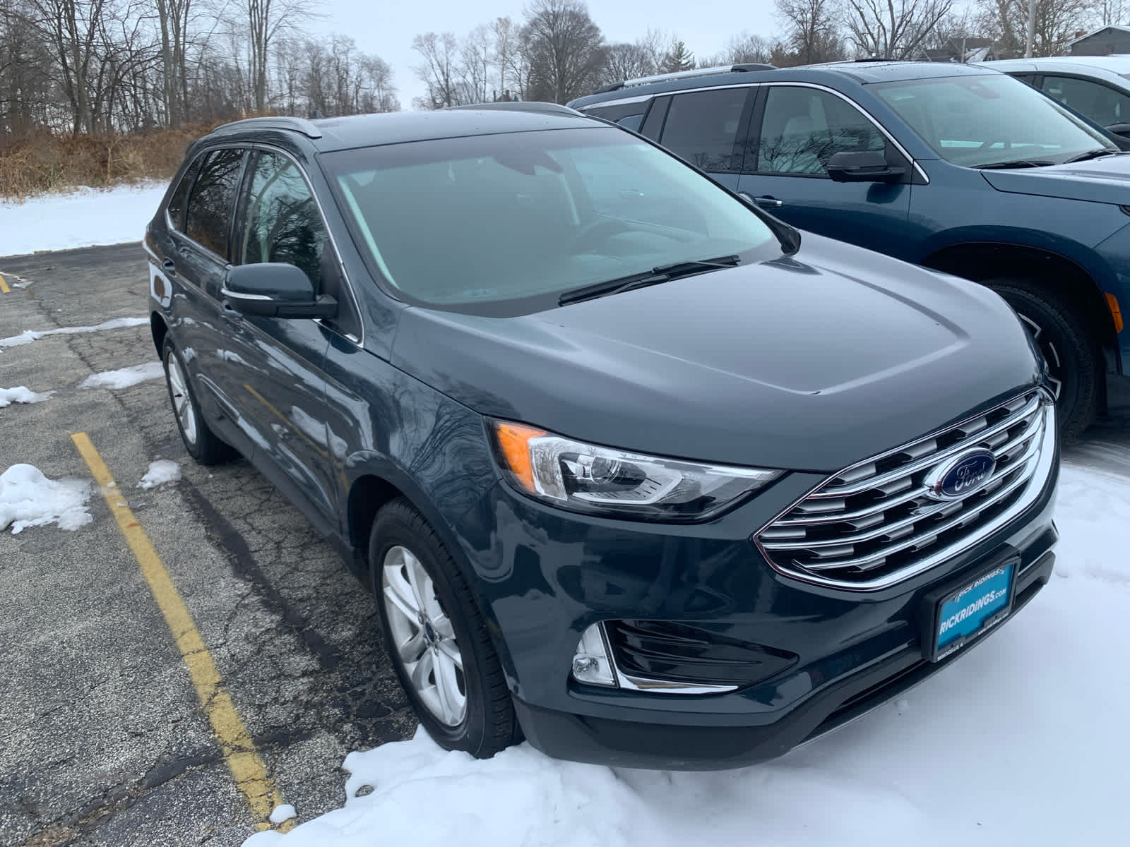 2019 Ford Edge SEL photo 4