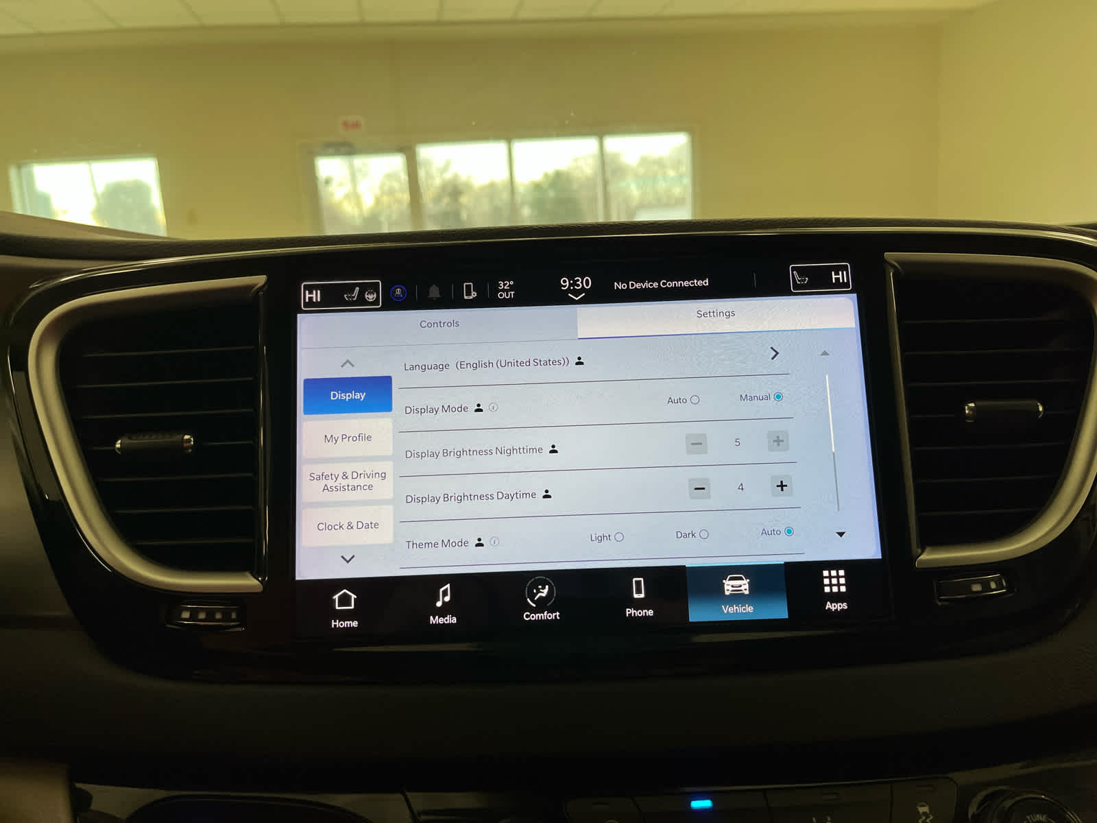 2024 Chrysler Pacifica Touring L - Photo 31