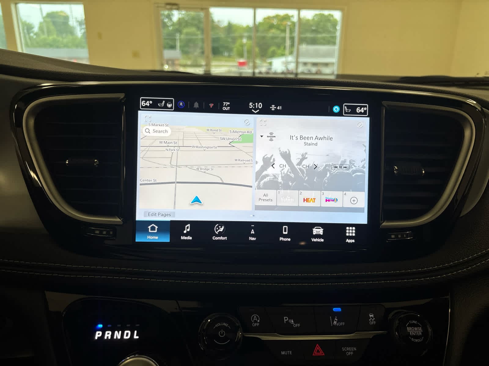 2026 Chrysler Pacifica Limited - Photo 32