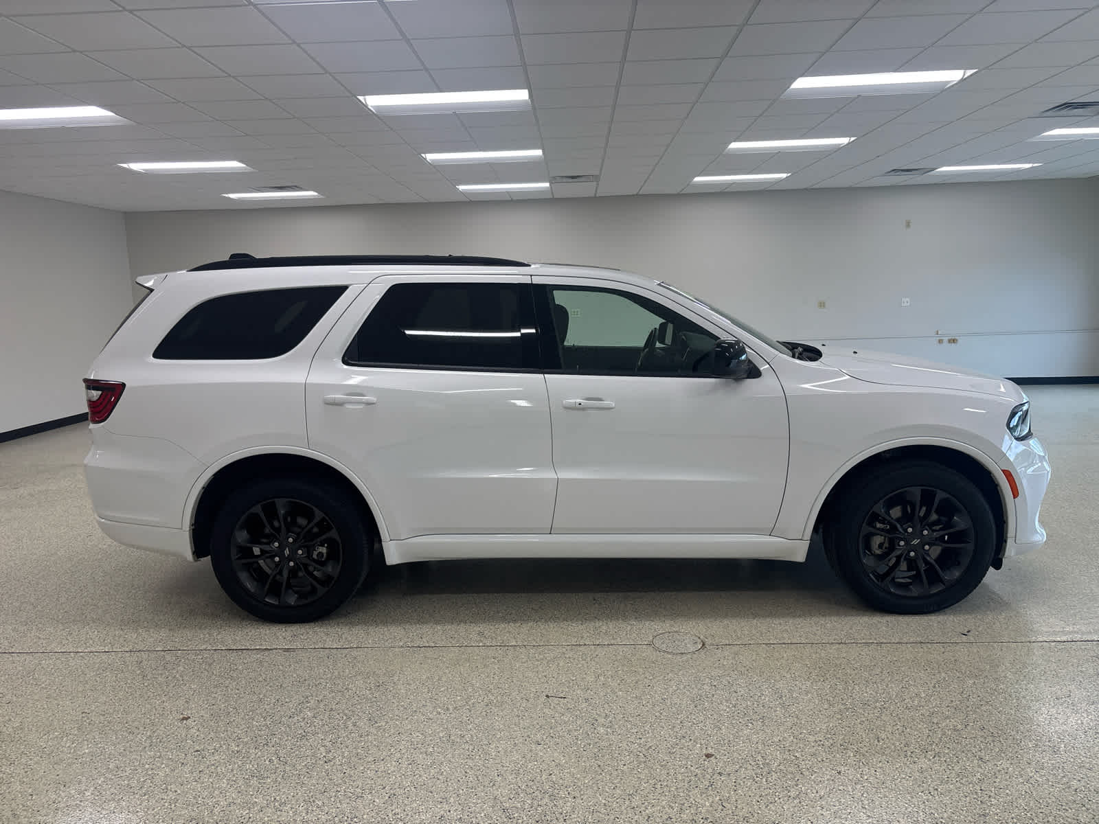 2024 Dodge Durango SXT - Photo 6