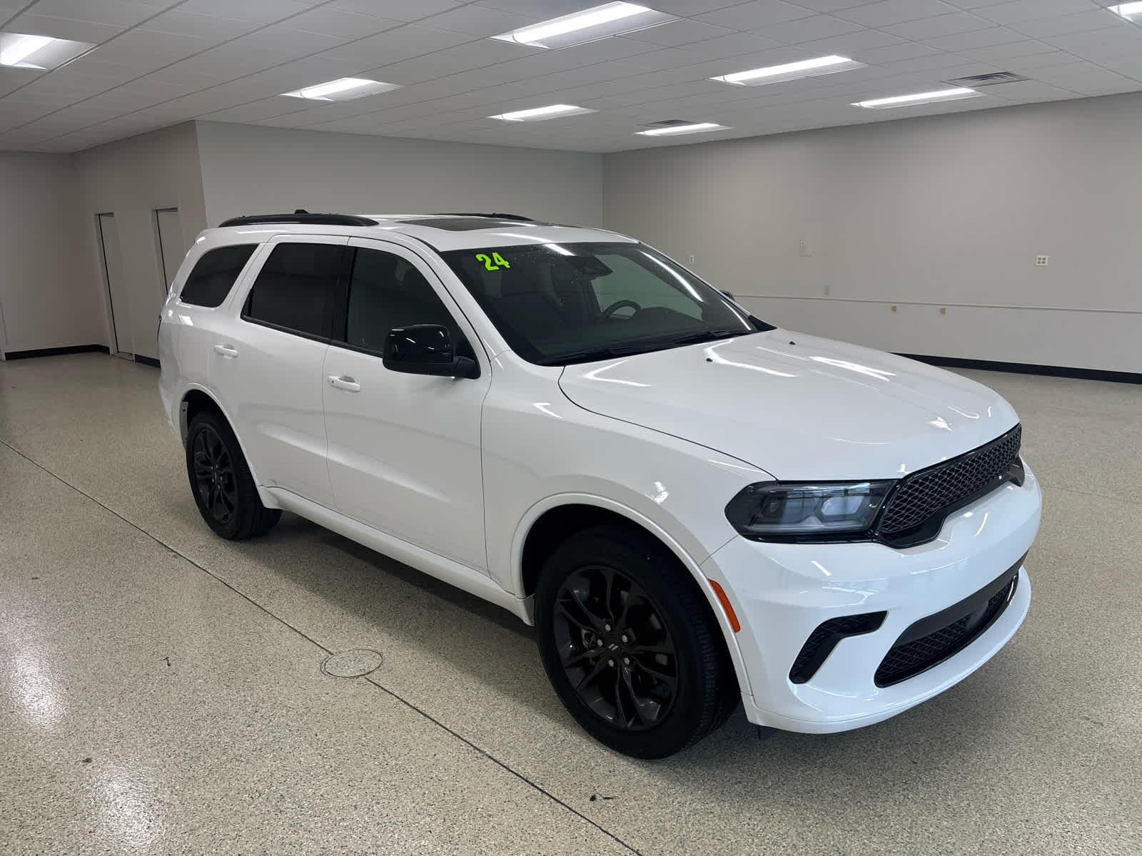 2024 Dodge Durango SXT Plus photo 3