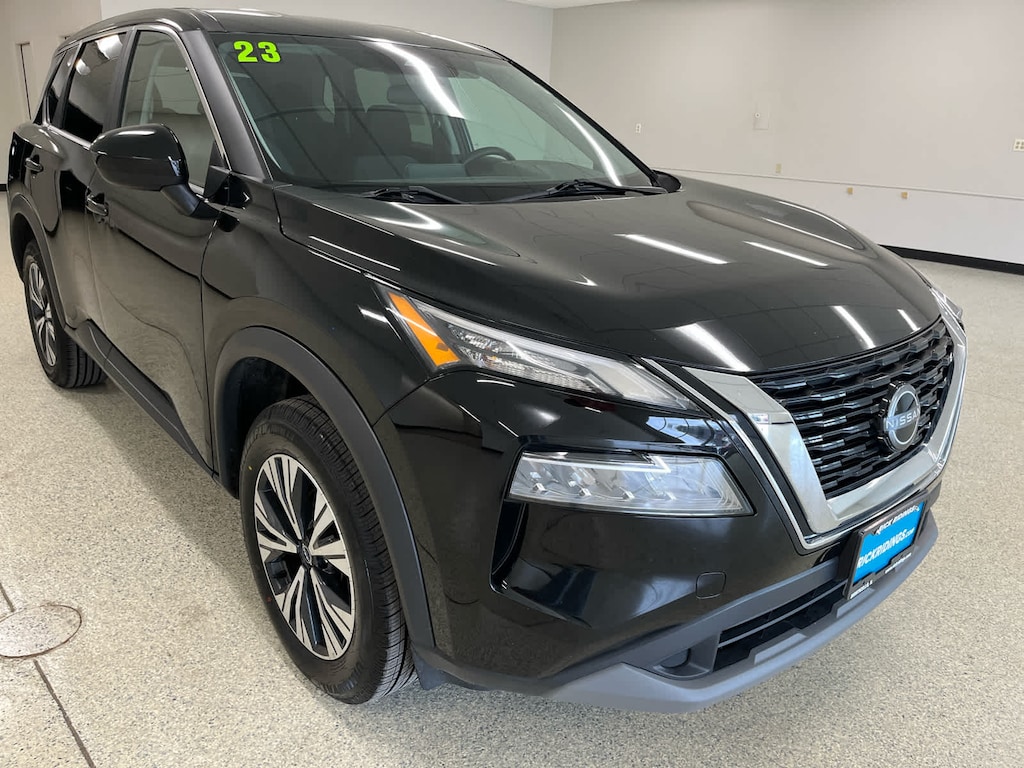 Used 2023 Nissan Rogue SV FWD