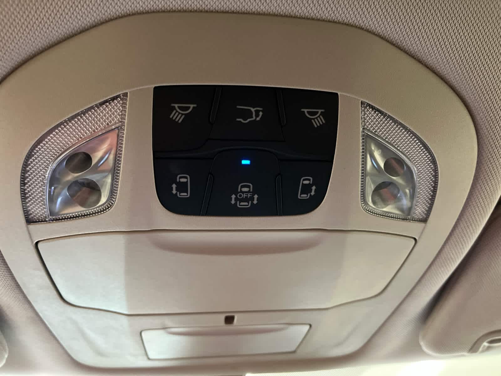 2024 Chrysler Pacifica Touring L - Photo 23