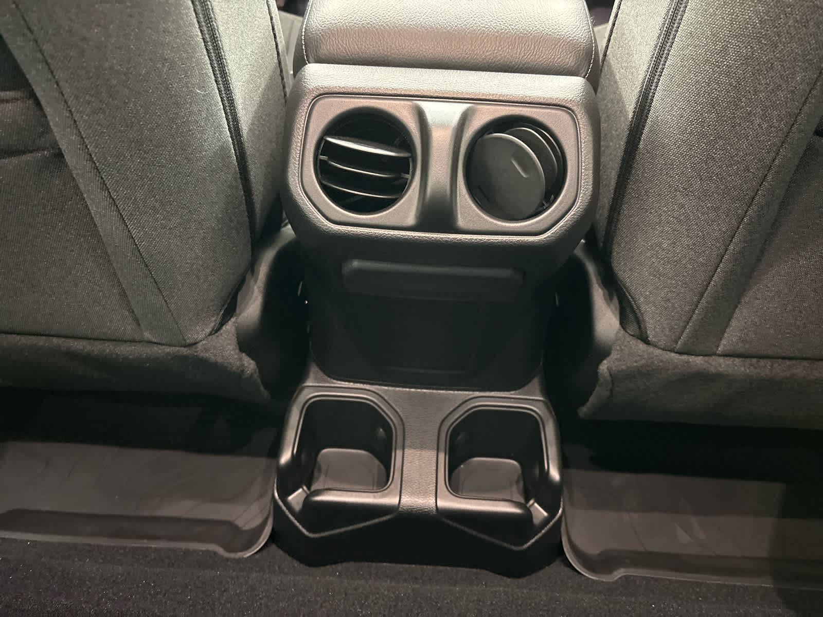 2026 Jeep Wrangler 2-Door Willys - Photo 17
