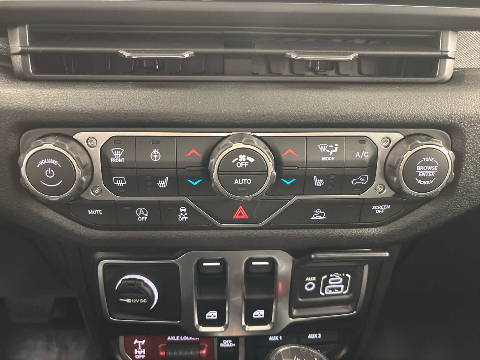 2026 Jeep Wrangler 2-Door Willys - Photo 28