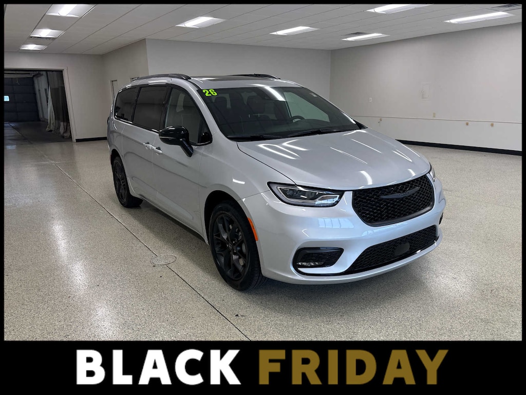 New 2026 Chrysler Pacifica LIMITED AWD Passenger Van