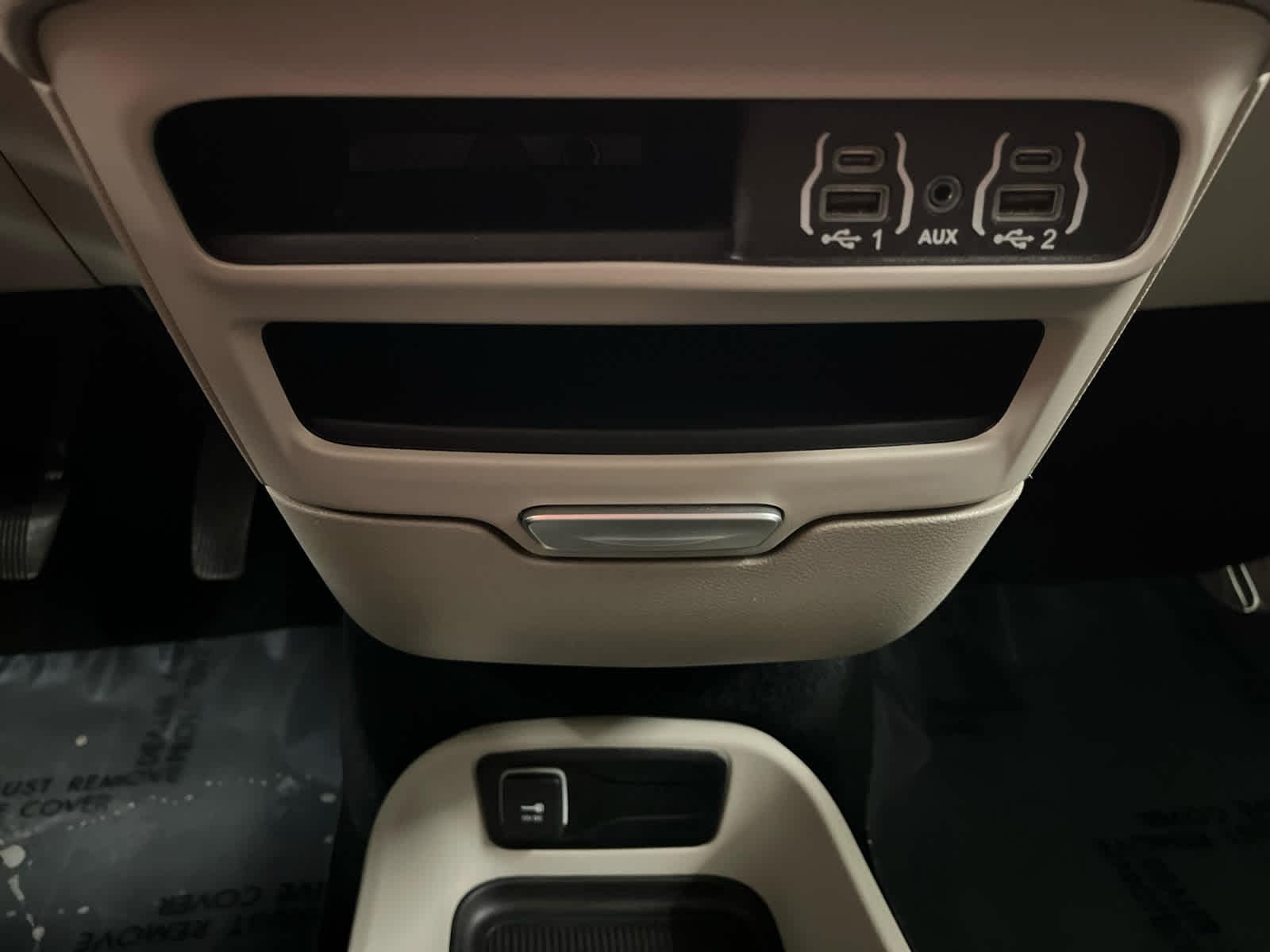 2024 Chrysler Pacifica Touring L - Photo 35