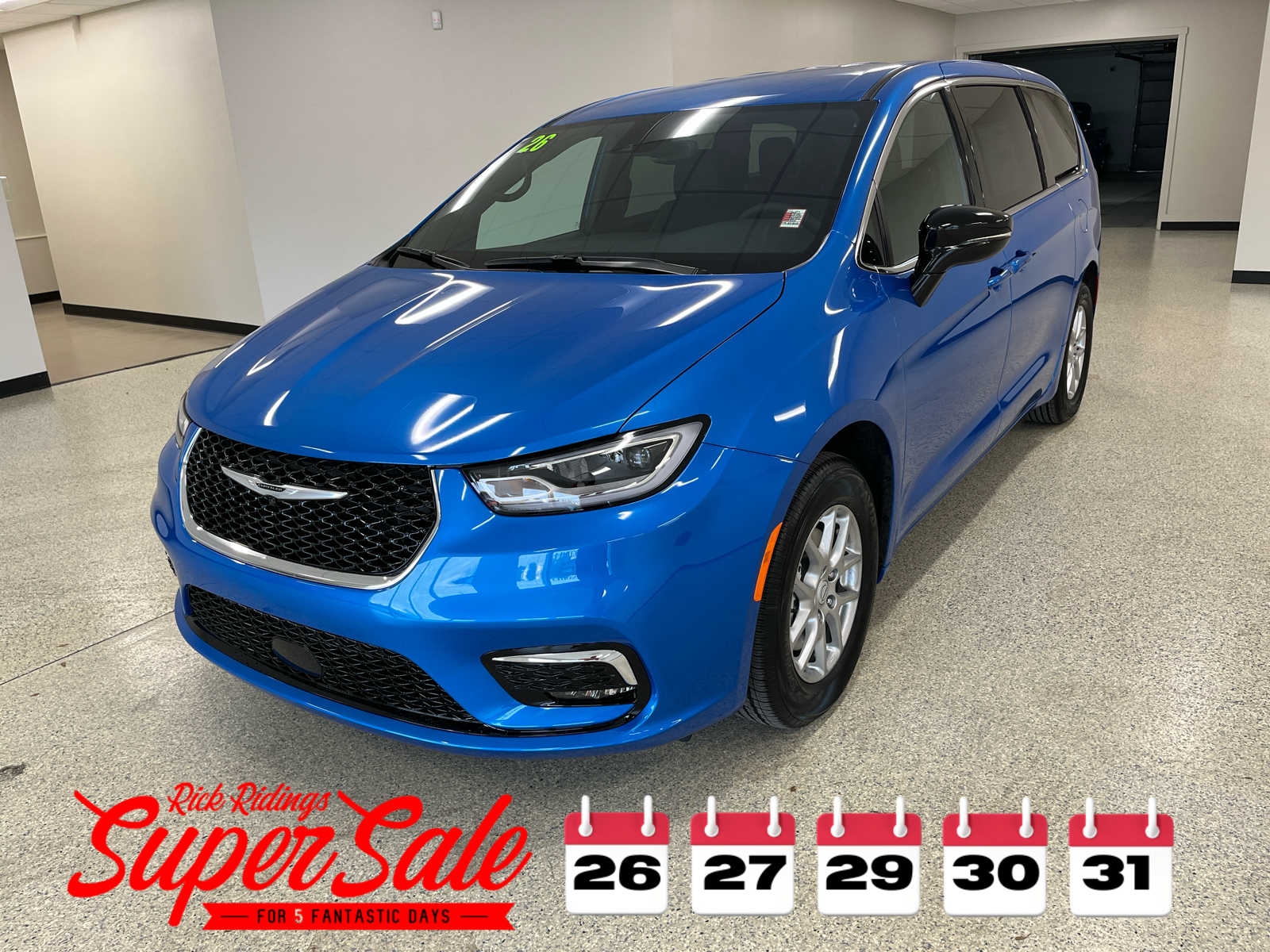 2026 Chrysler Pacifica Select's photo