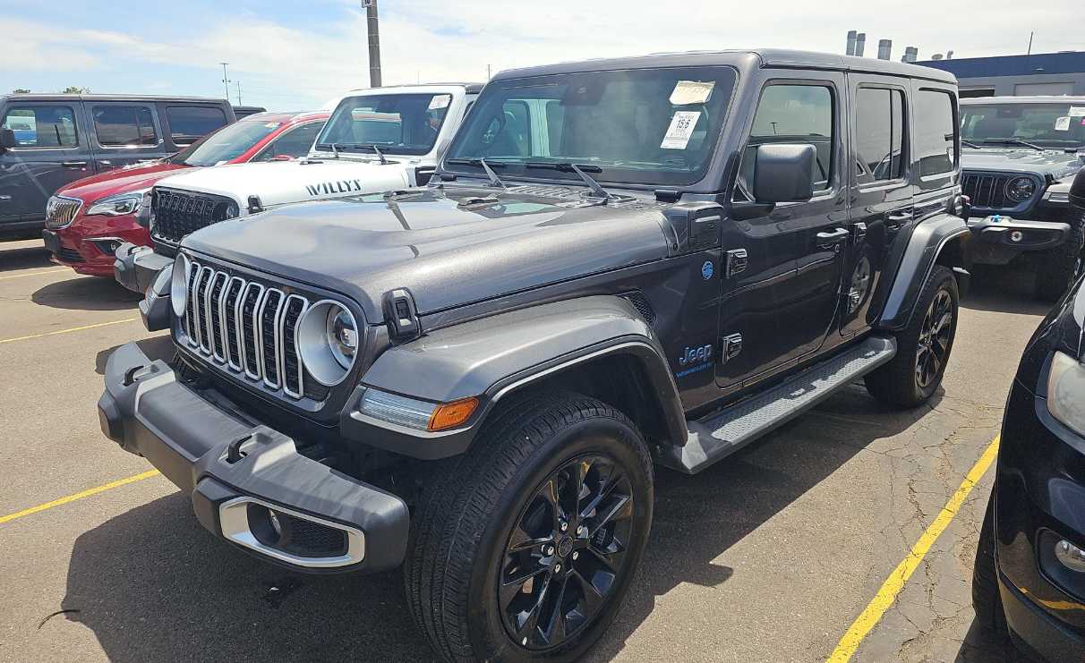 2025 Jeep Wrangler 4xe's photo