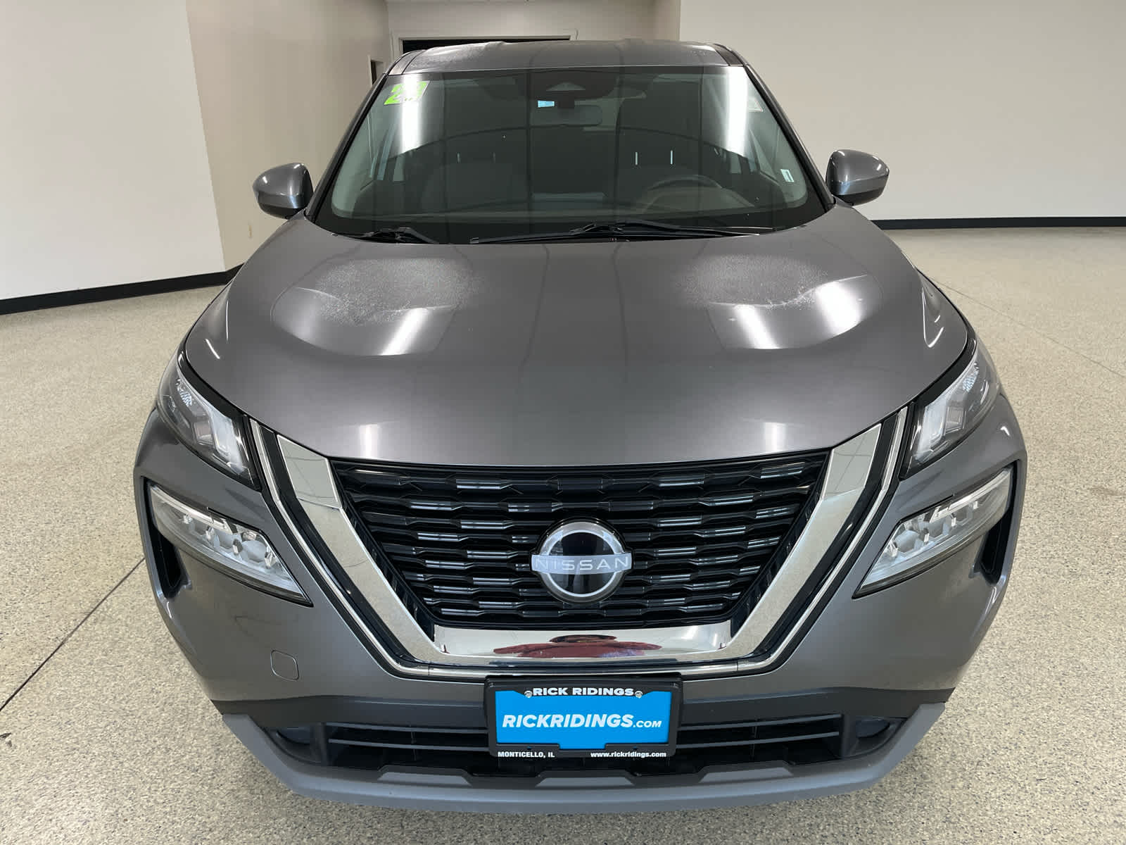 Used 2023 Nissan Rogue SV with VIN JN8BT3BA5PW419657 for sale in Monticello, IL