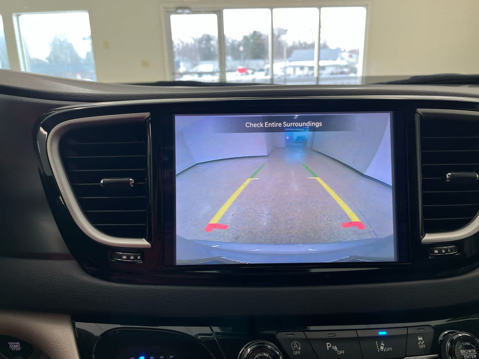 2024 Chrysler Pacifica Touring L - Photo 43