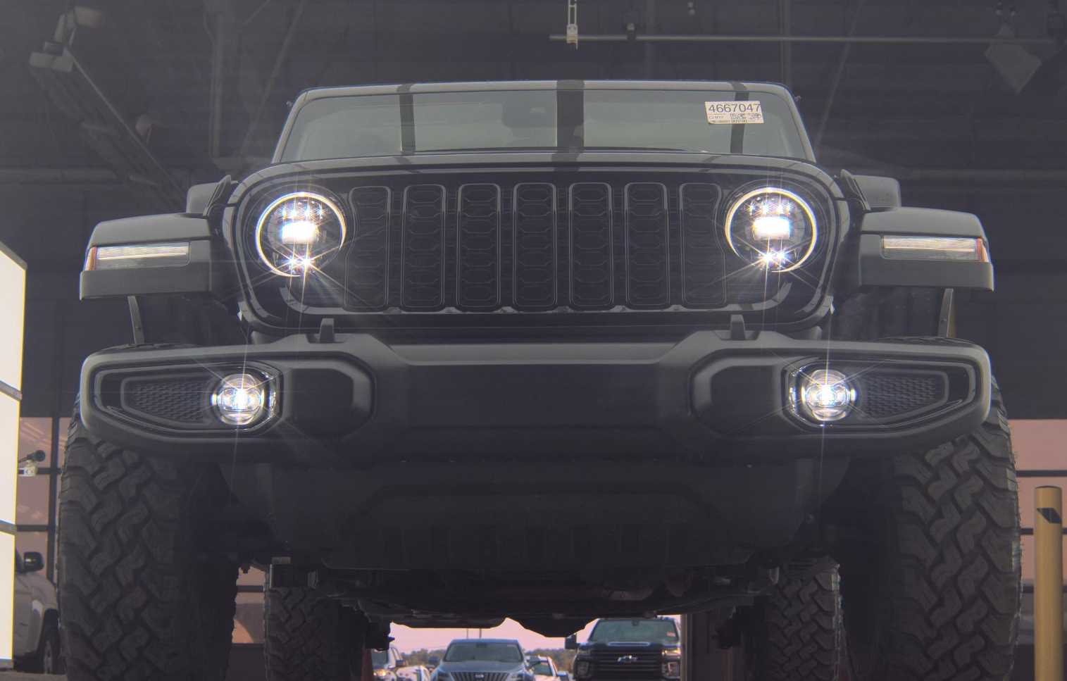 2024 Jeep Wrangler Willys photo 3