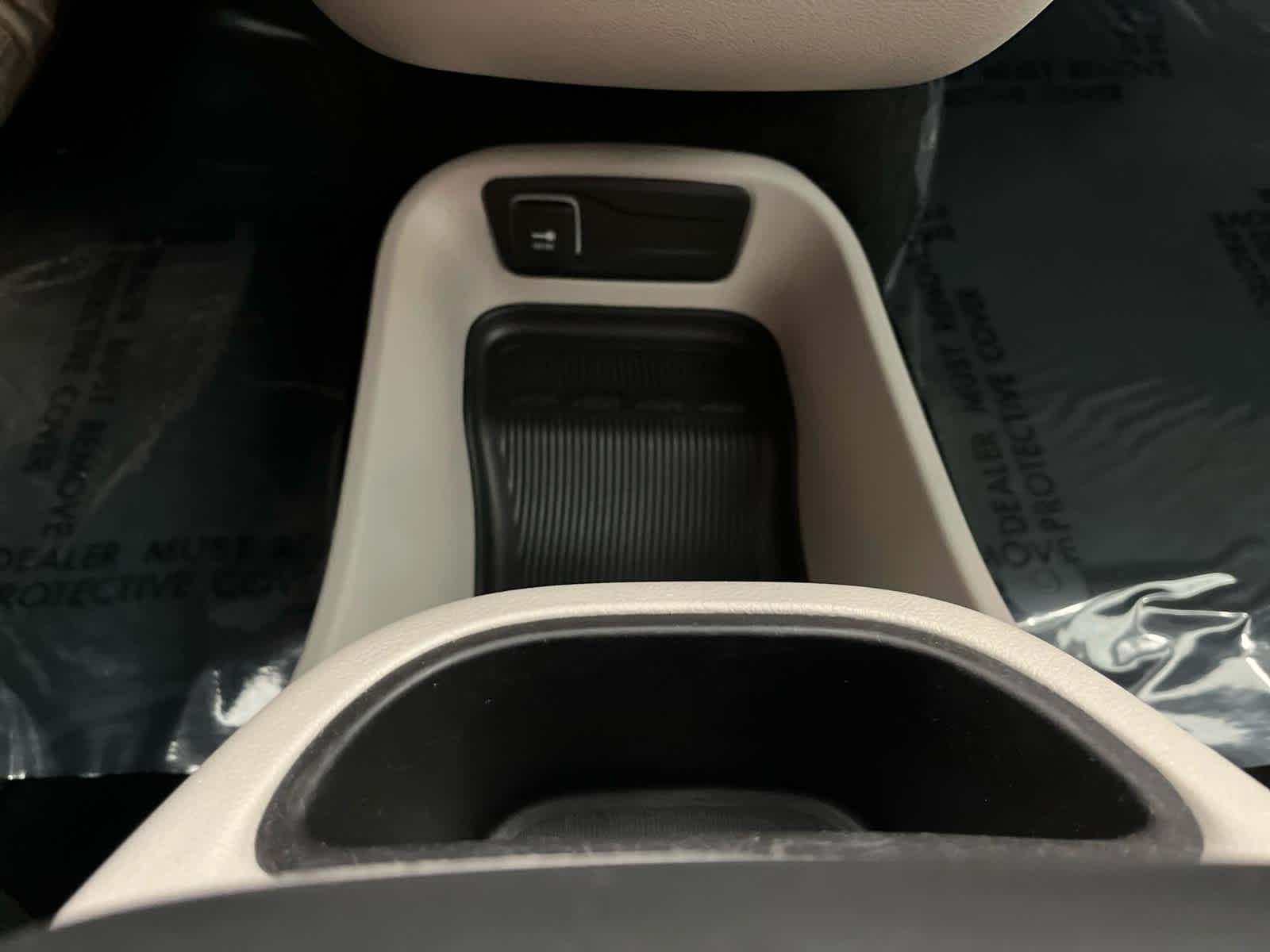 2024 Chrysler Pacifica Touring L - Photo 28