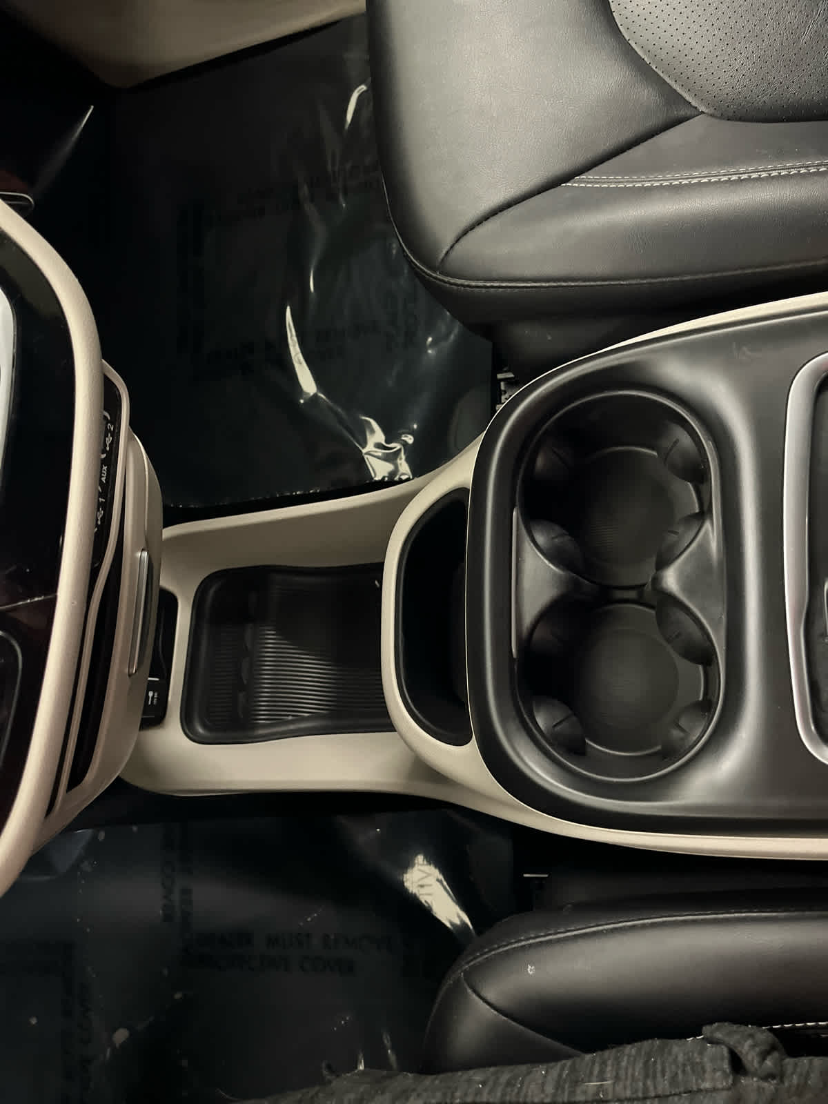 2024 Chrysler Pacifica Touring L - Photo 37